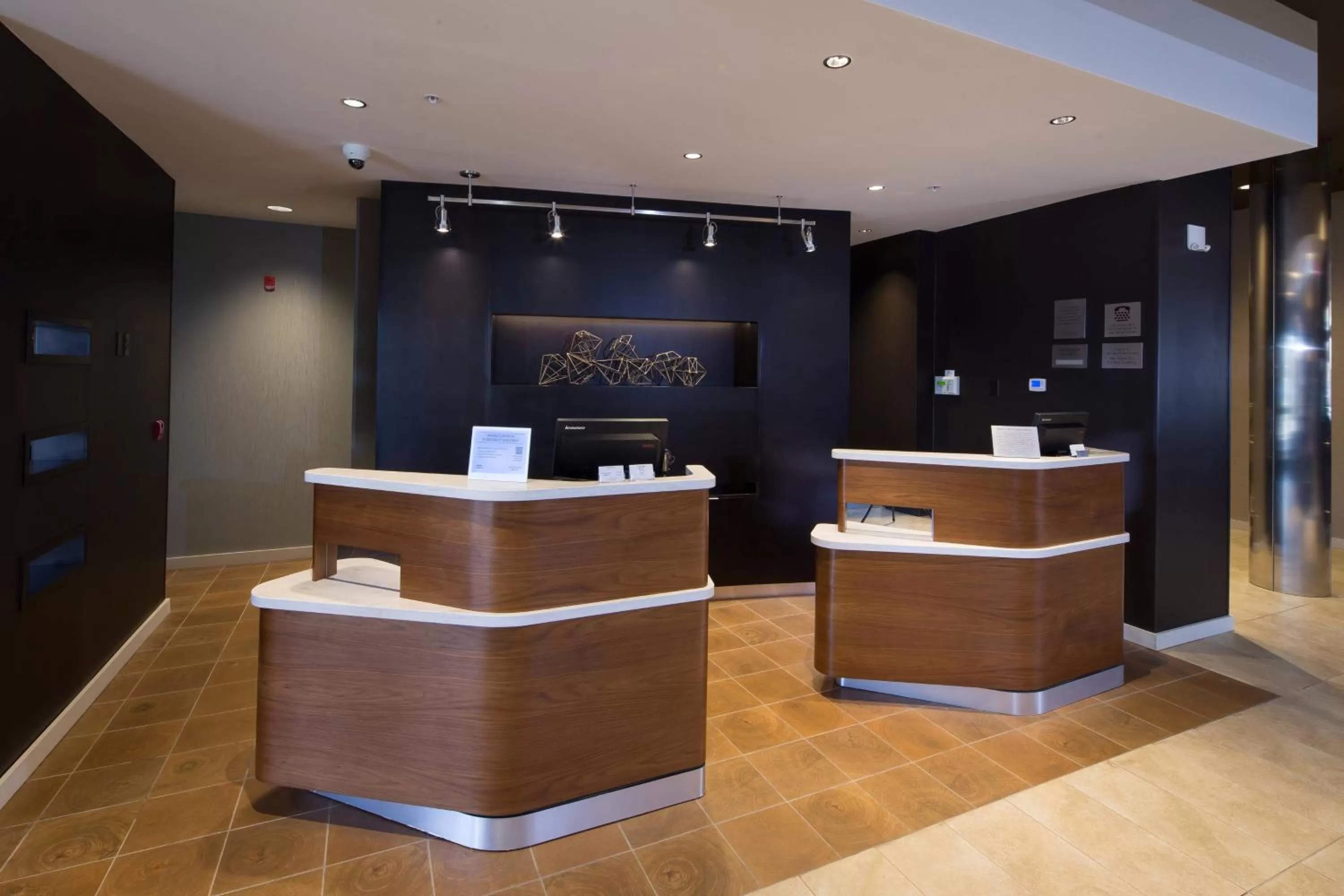 Property building, Lobby/Reception in Courtyard Bay City