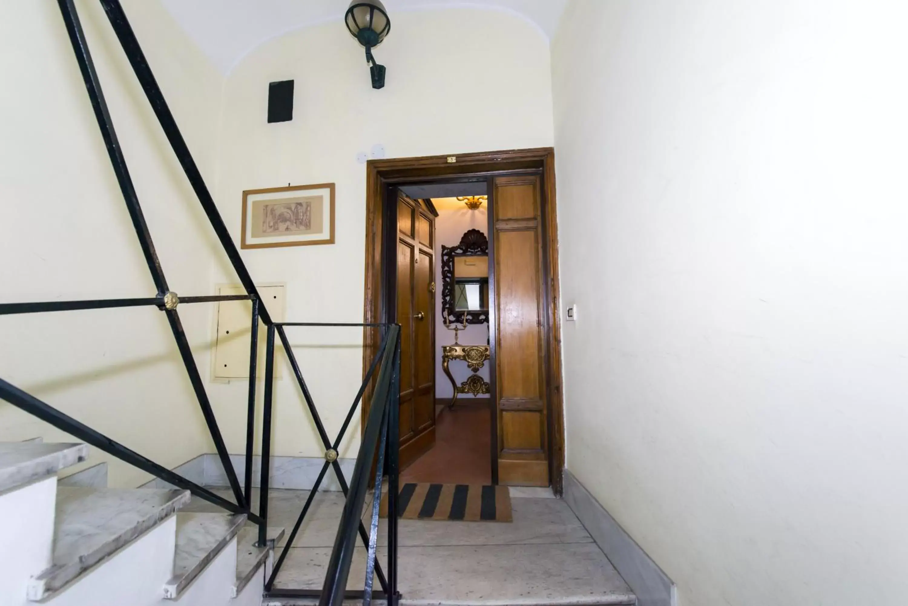Facade/entrance in Residenze Romanae - Vicolo dell'Aquila
