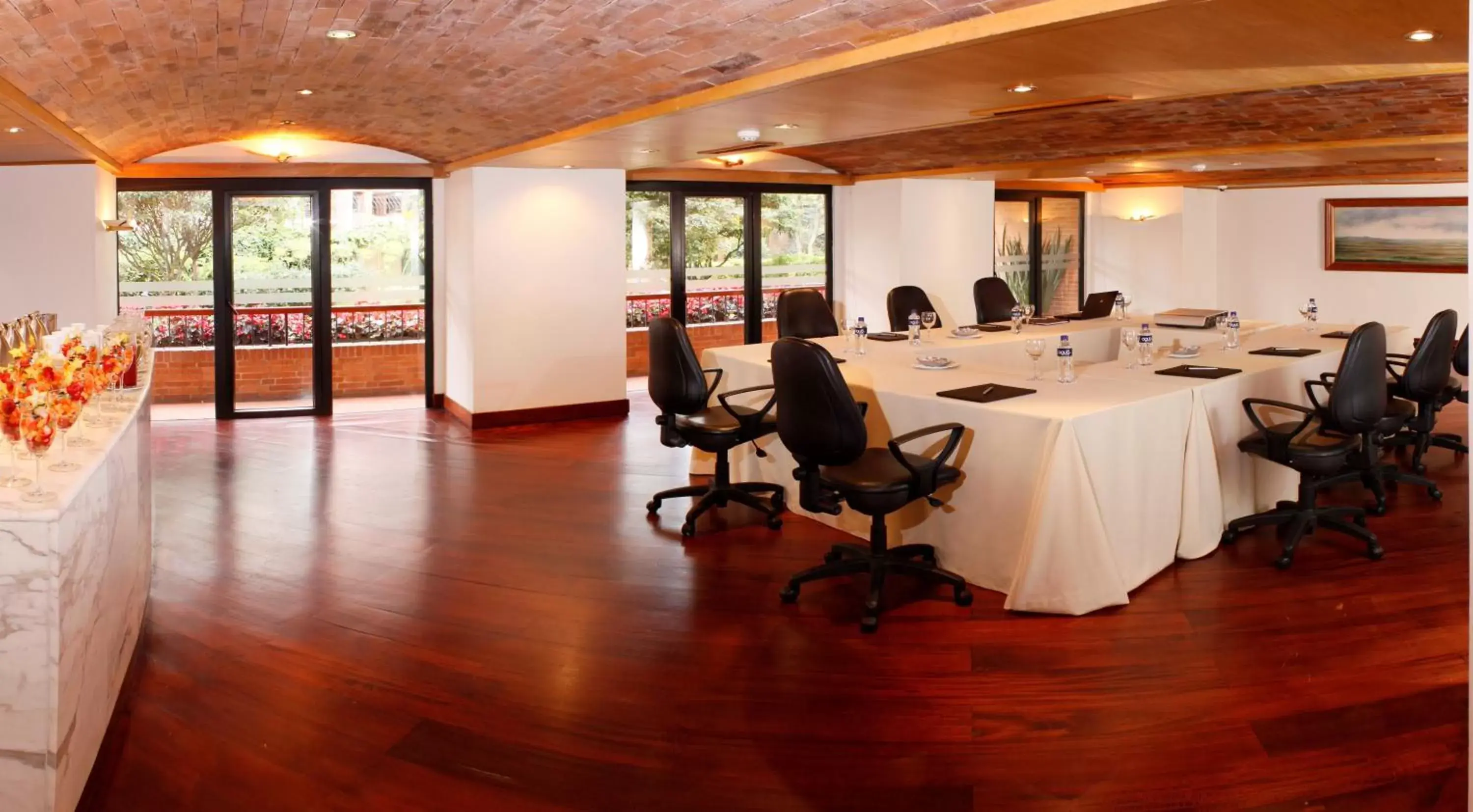 Business facilities in Hotel Estelar La Fontana