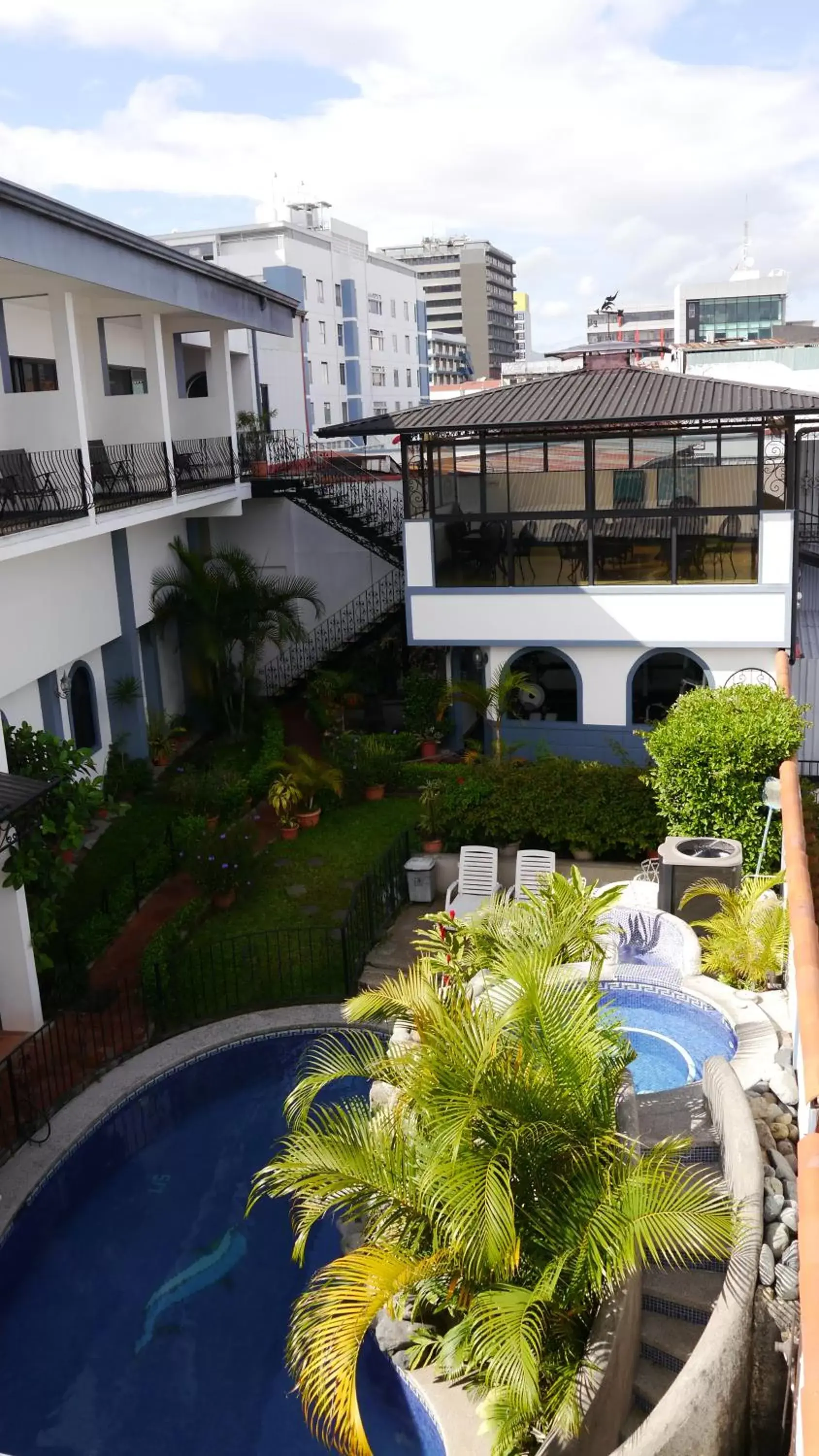 Solarium, Pool View in Hotel Santo Tomas / Historical Property
