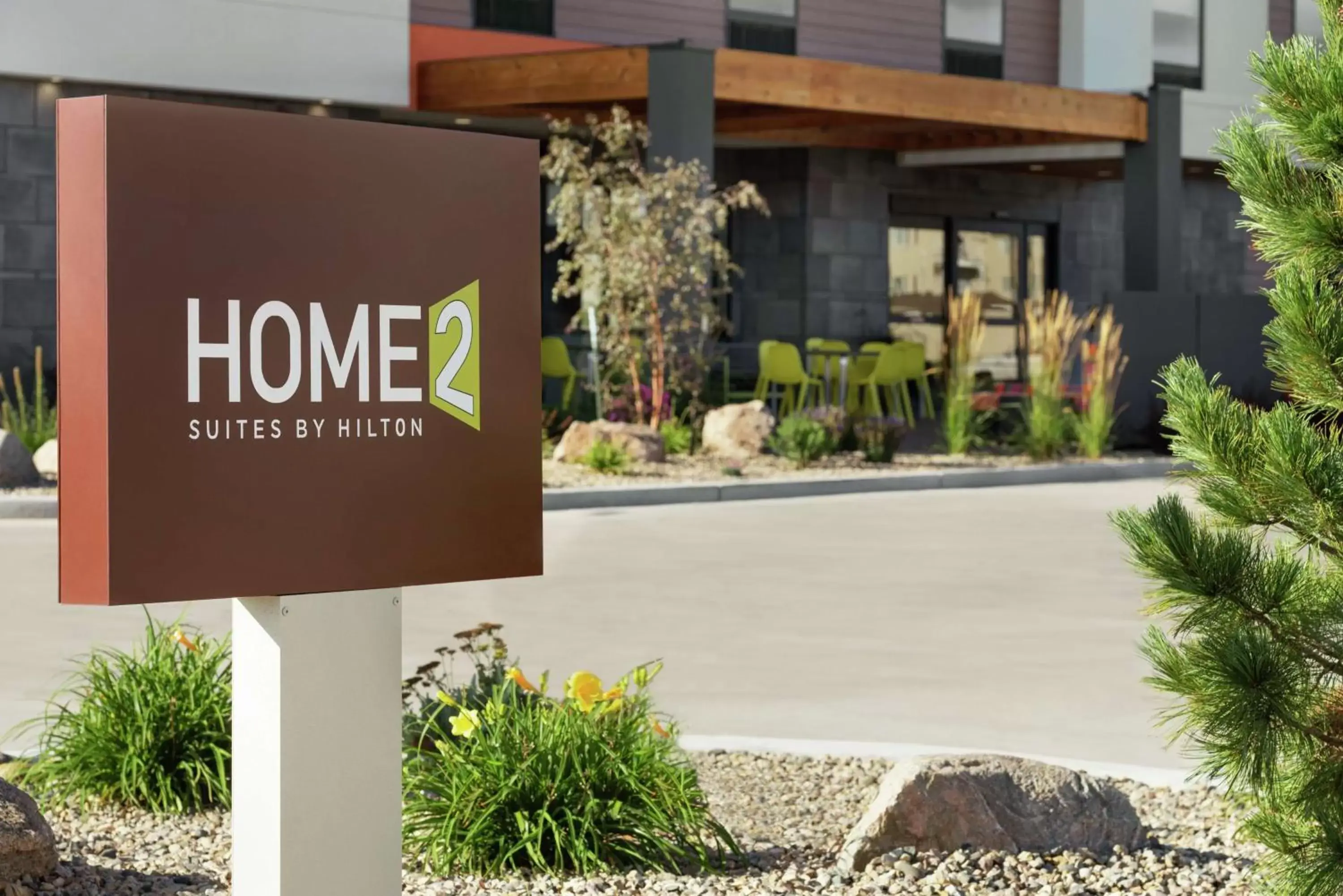 Property building in Home2 Suites By Hilton Bismarck