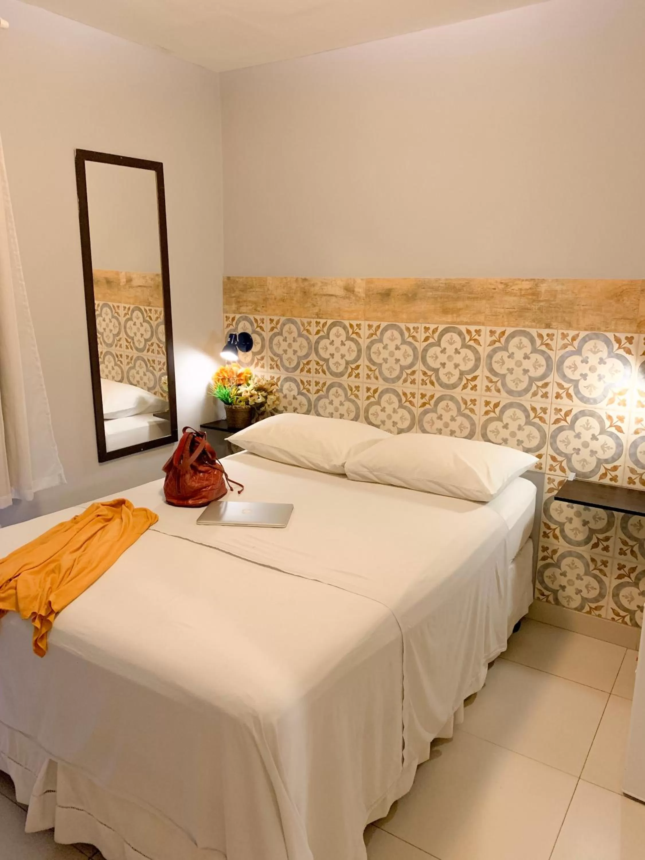 Small Double Room in HMG Rio Suítes