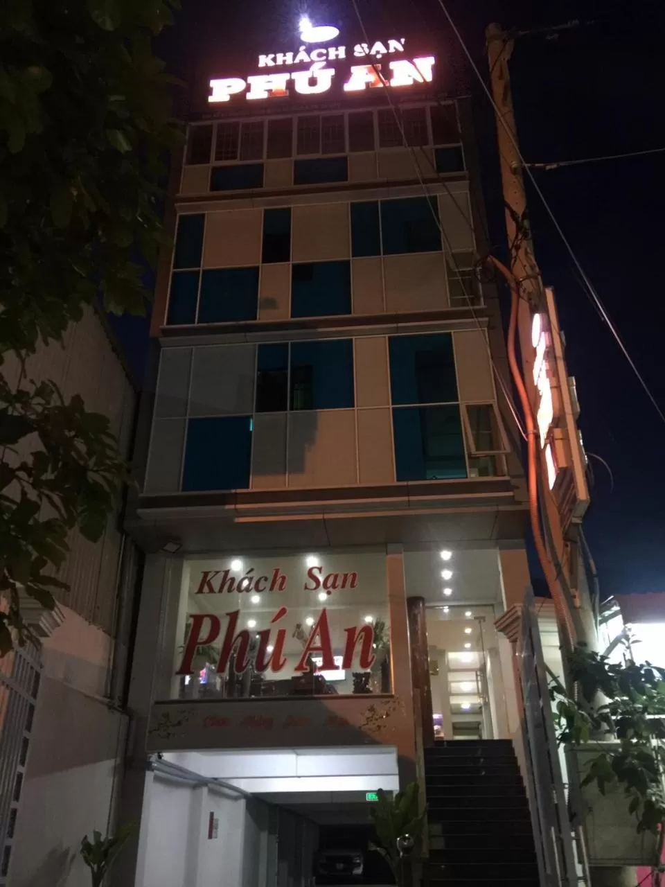 Property building in Khách sạn Phú An