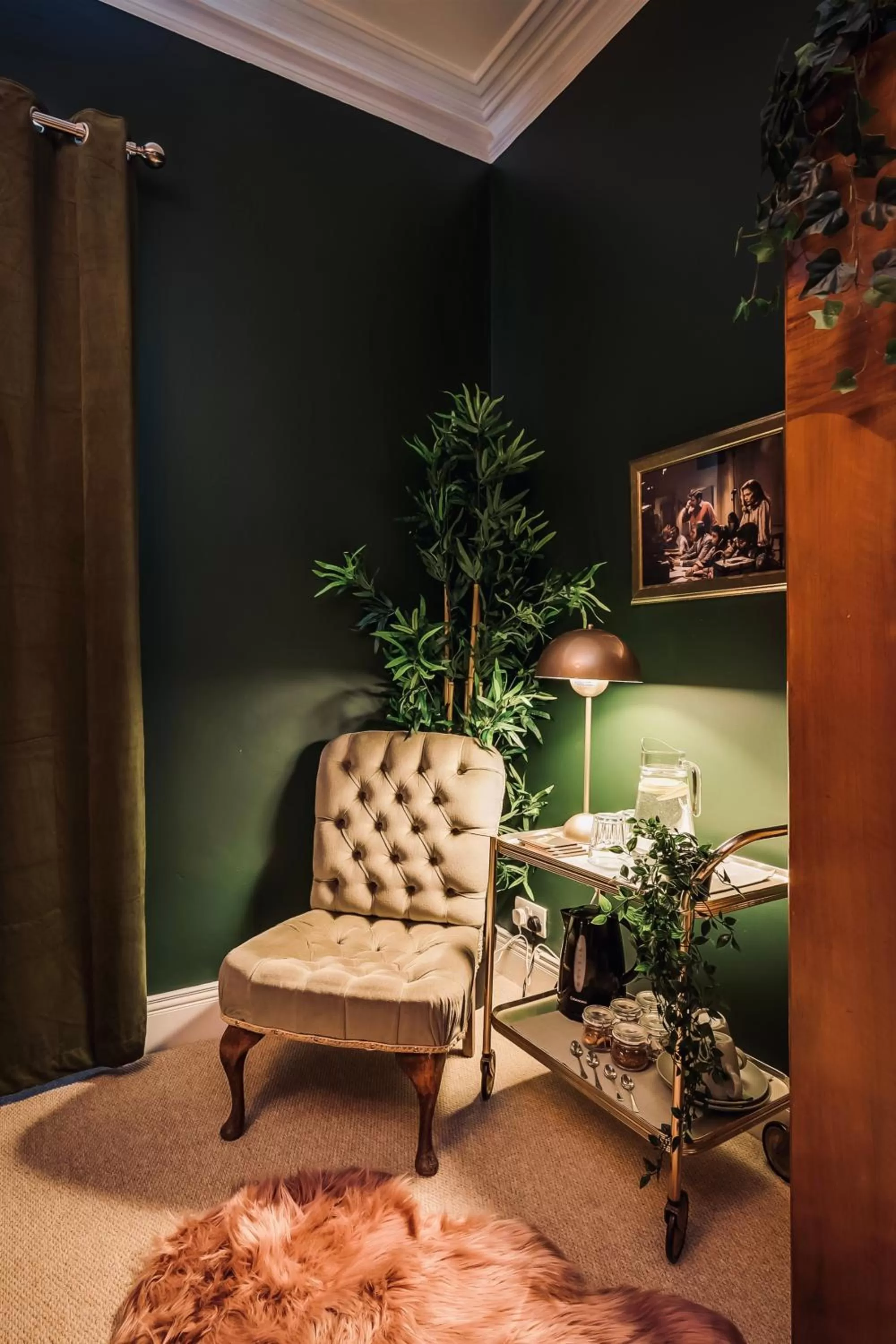 Coffee/tea facilities, Seating Area in Beautiful B&B On The Park