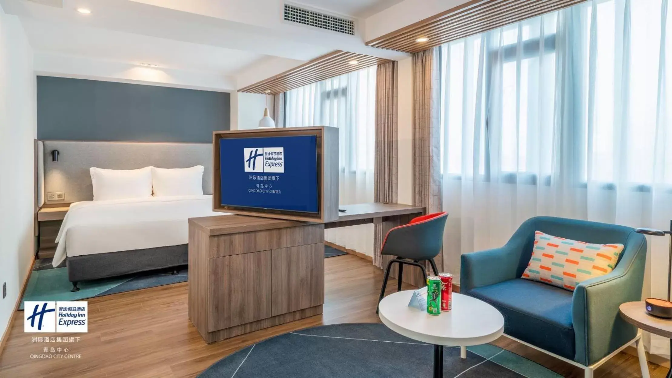 Family, TV/Entertainment Center in Holiday Inn Express Qingdao City Center, an IHG Hotel