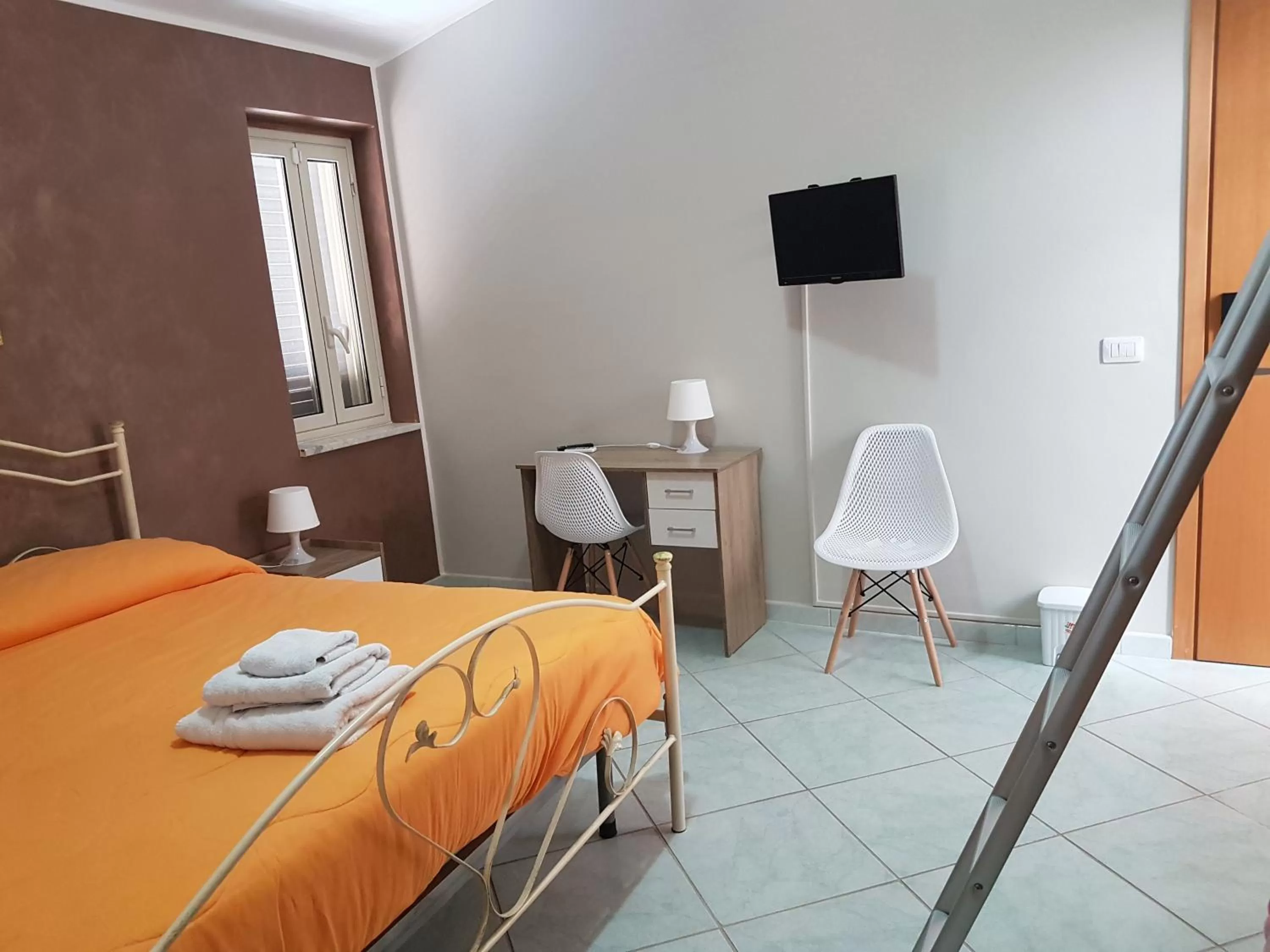 Bedroom, Bed in B&B Magna Grecia