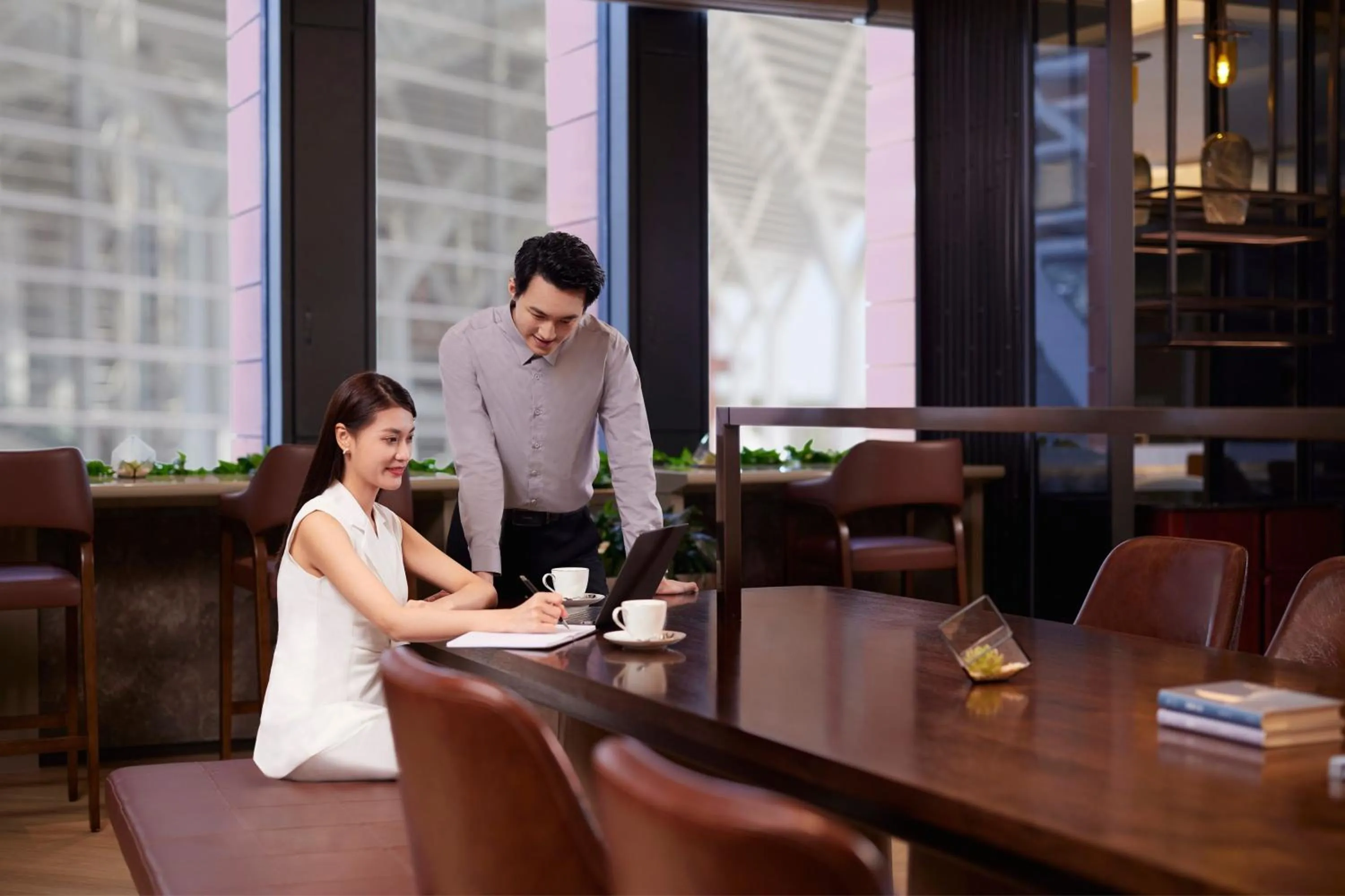 Lounge or bar in Tianjin Marriott Hotel National Convention and Exhibition Center