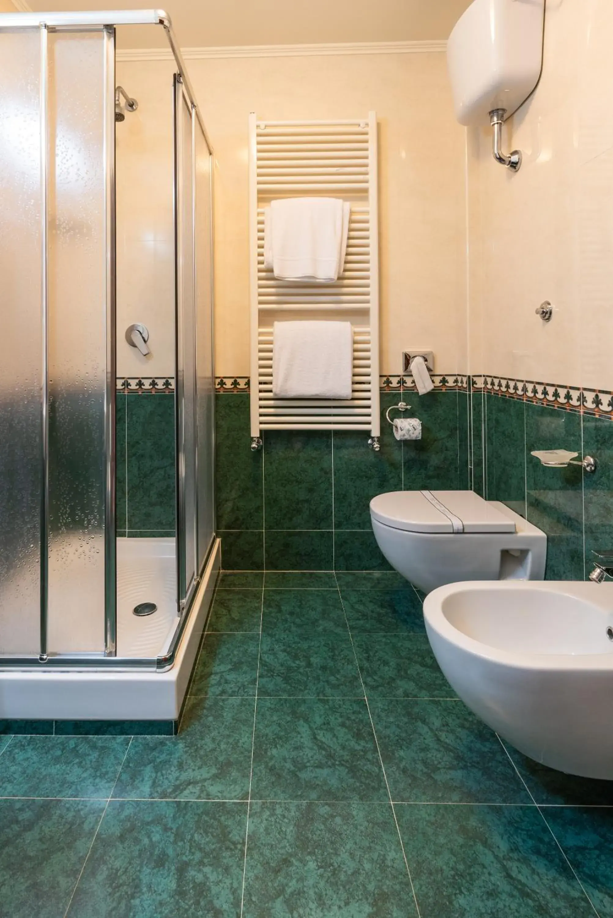 Bathroom in Hotel Lido - Beach and Palace