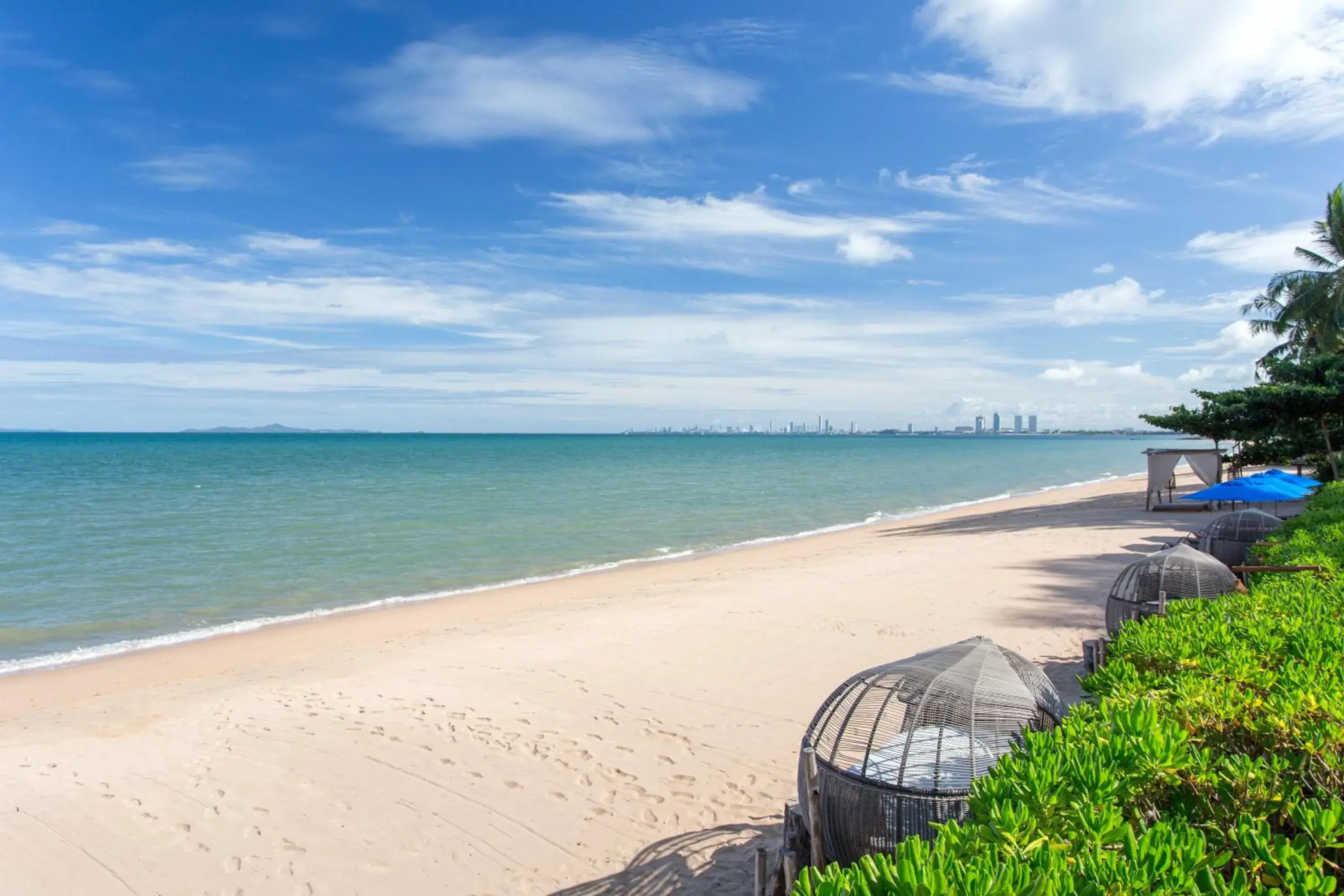 Beach in U Pattaya