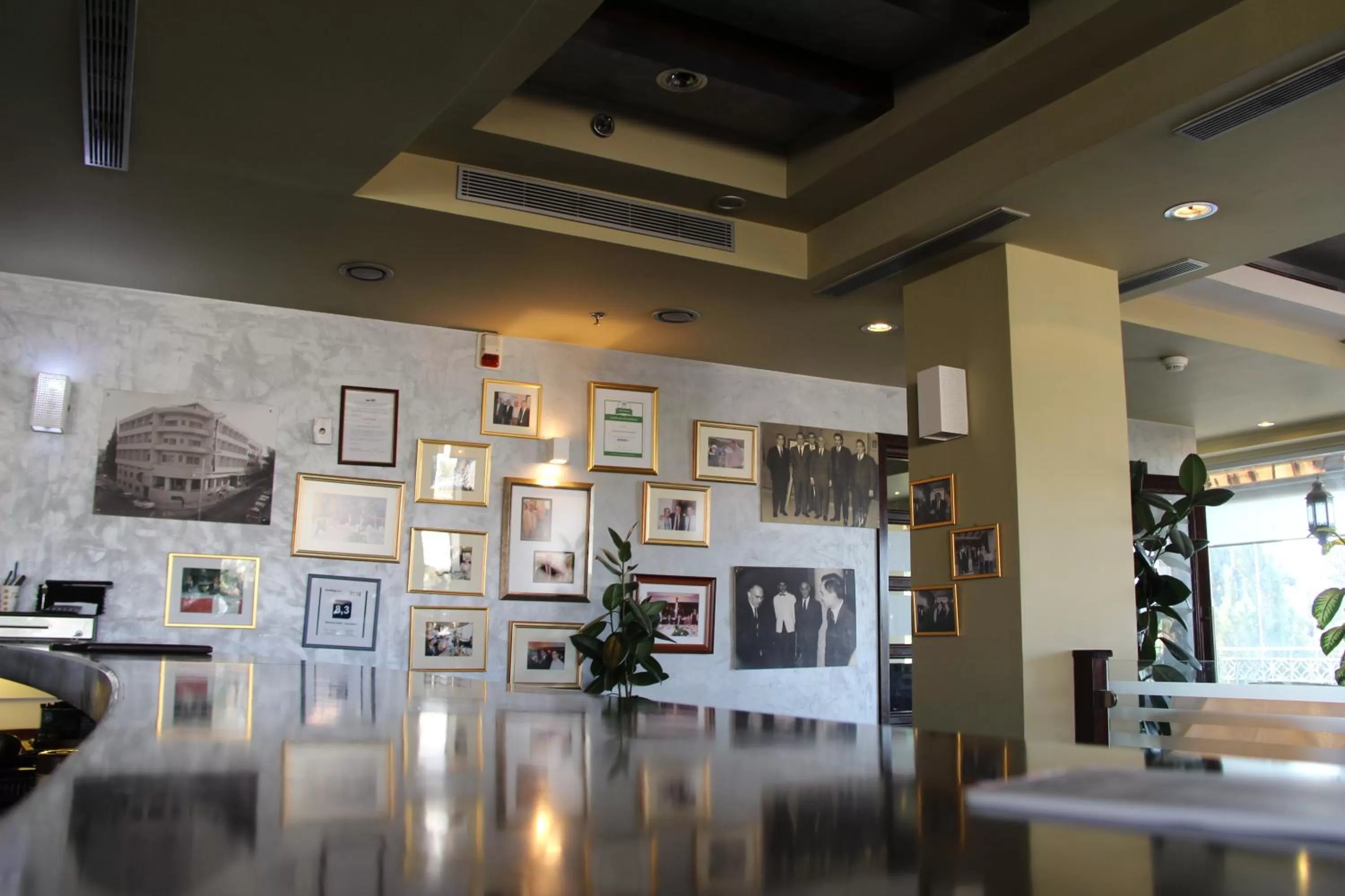 Restaurant/places to eat in National Hotel - Jerusalem