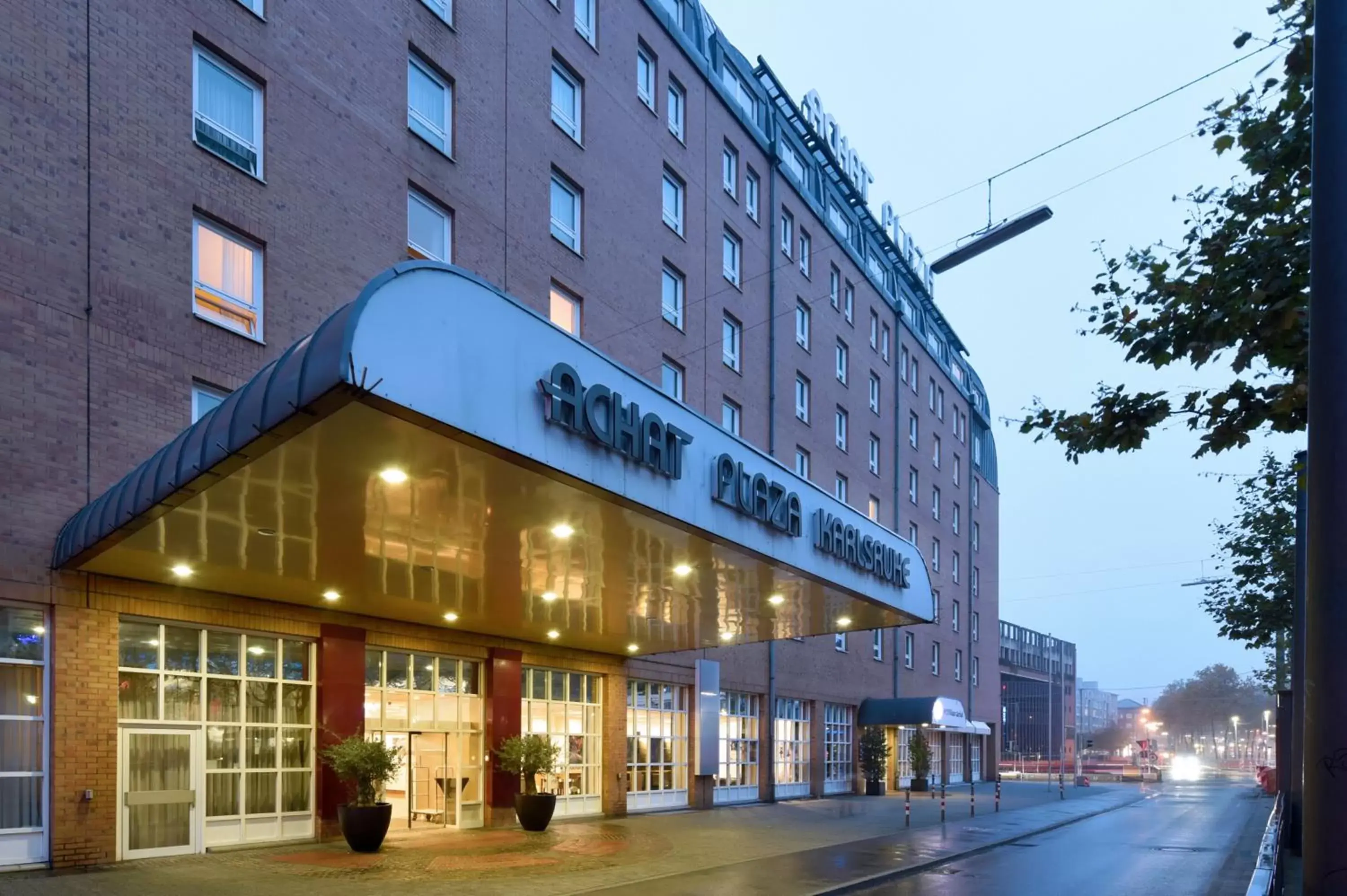 Facade/entrance, Property Building in ACHAT Hotel Karlsruhe City