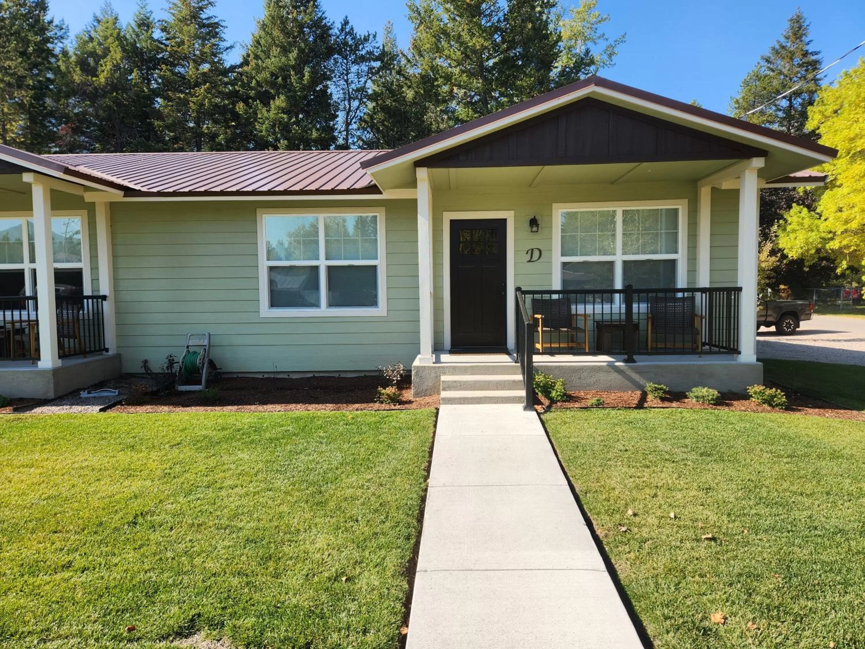 Property building in Beargrass Lodging & RV Resort