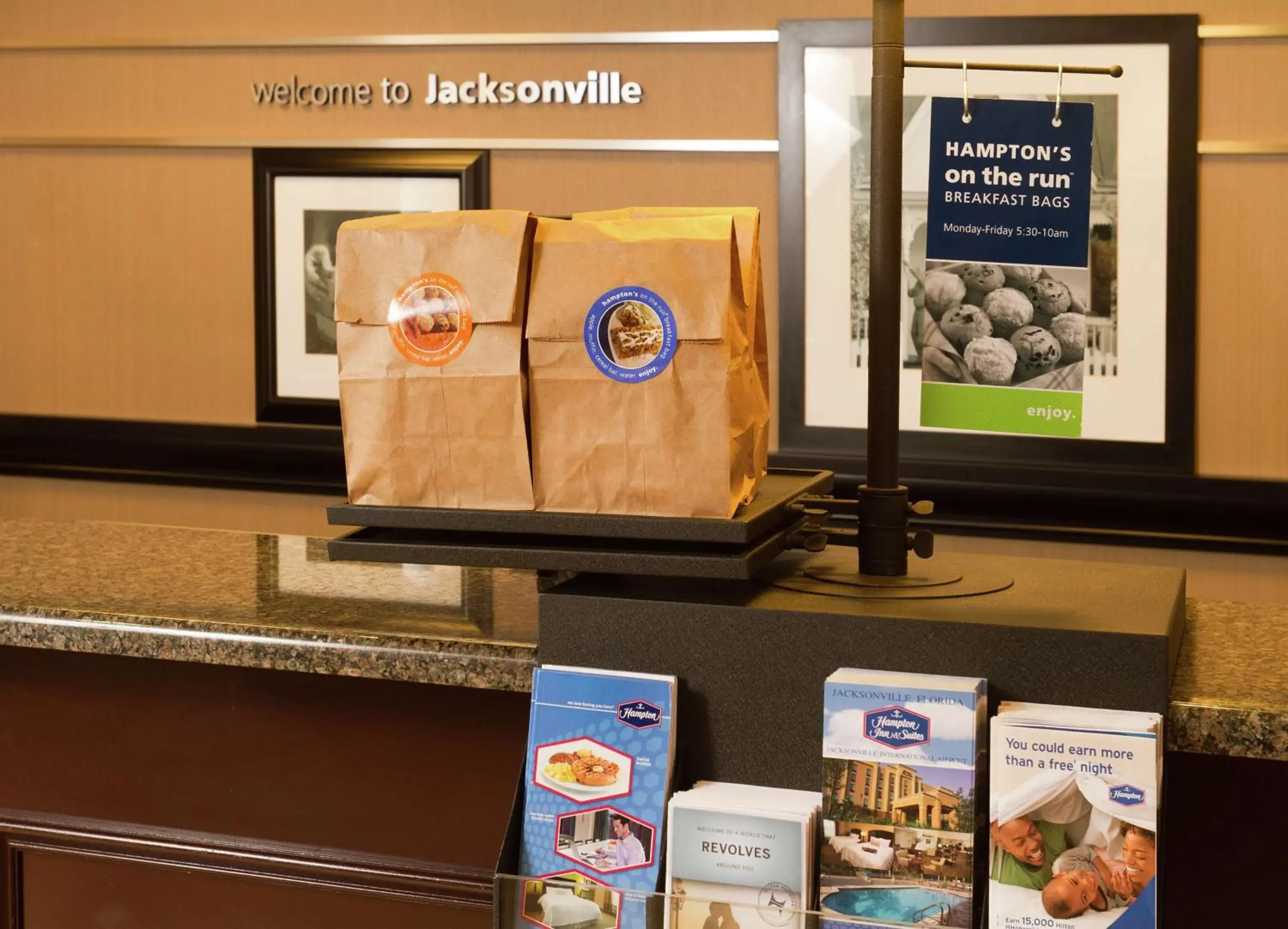 Lobby or reception in Hampton Inn & Suites Jacksonville-Airport