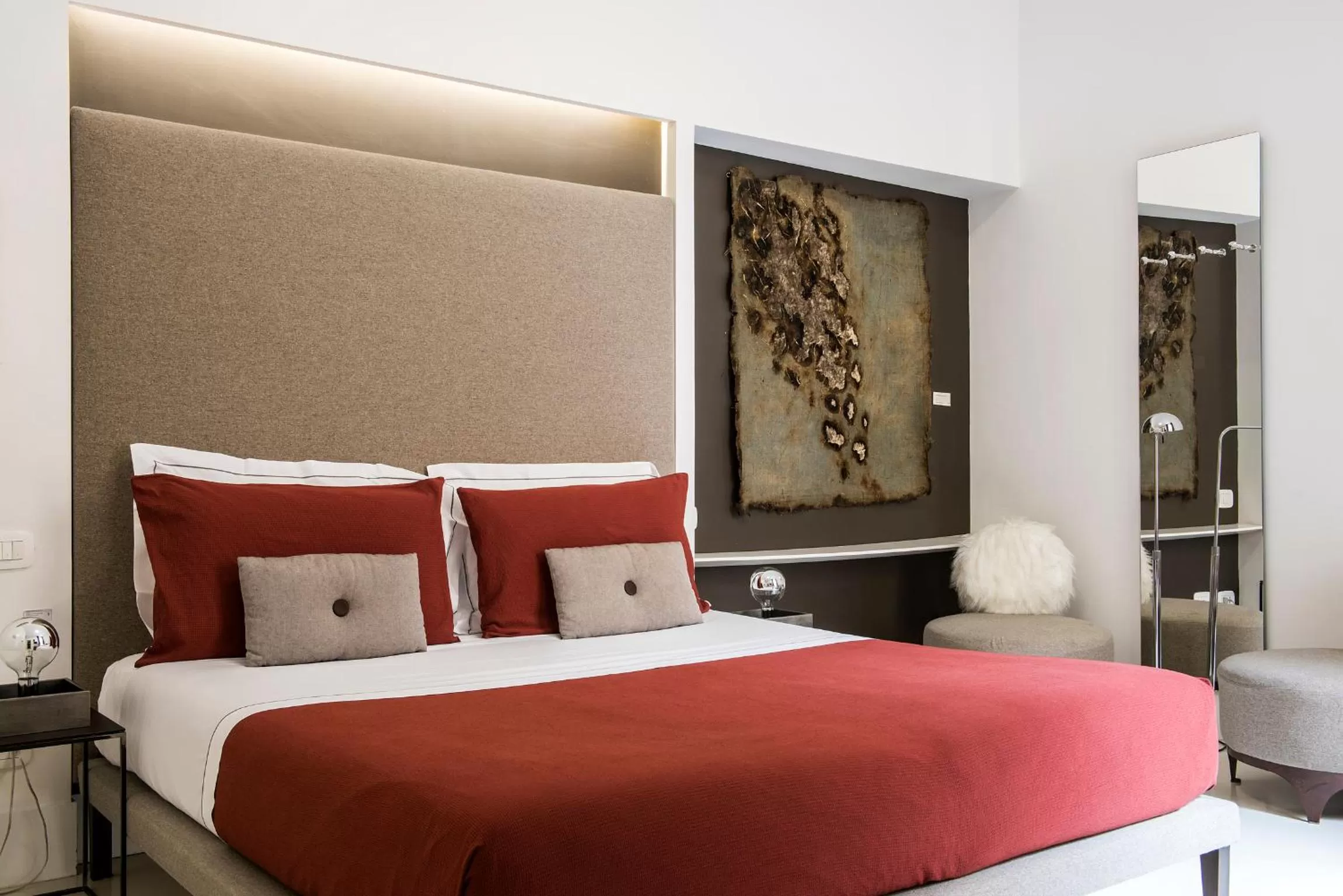 Photo of the whole room, Bed in Piazza di Spagna 9