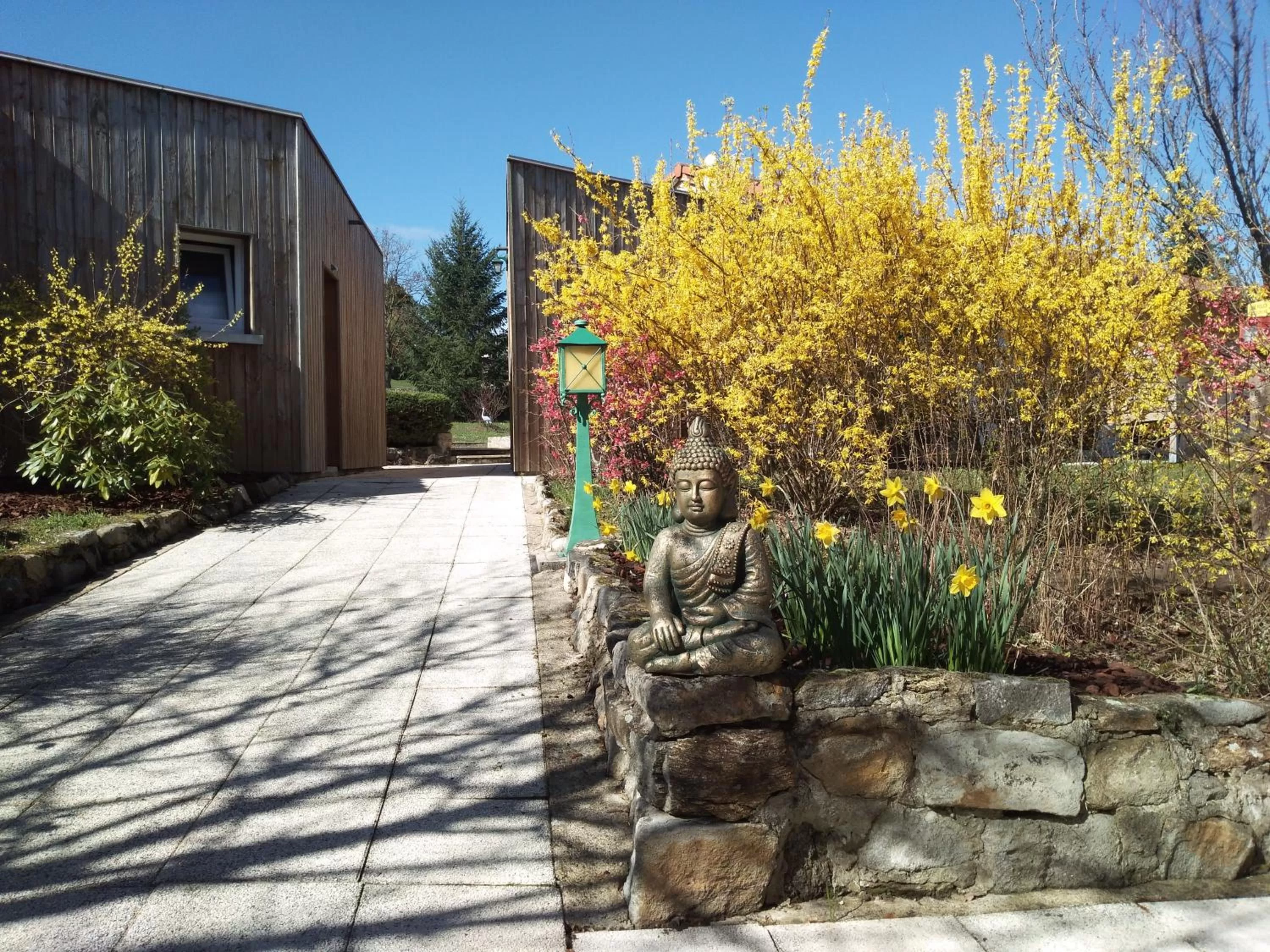 Garden in Hotel de l'Ile d'Amour