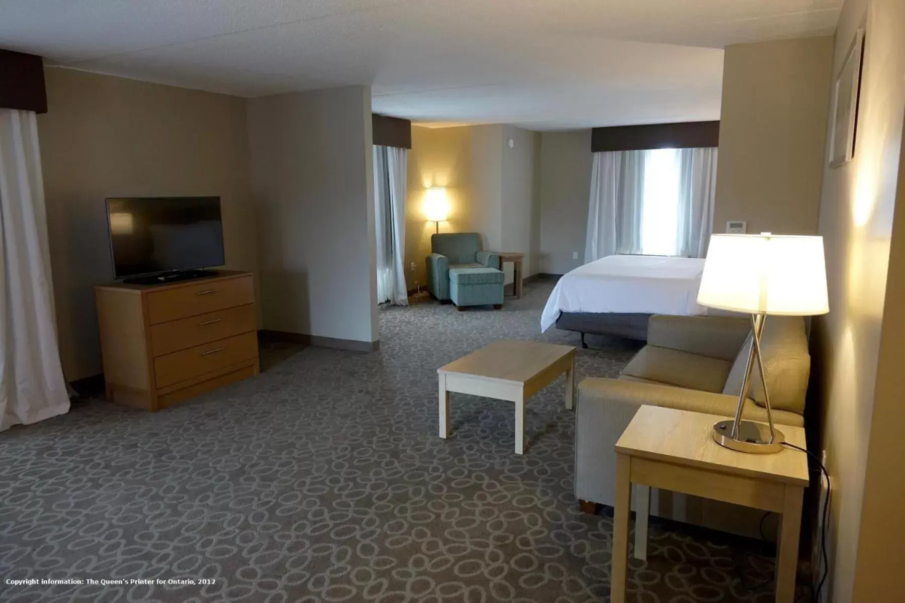 Photo of the whole room, TV/Entertainment Center in Holiday Inn Express & Suites Oshawa Downtown - Toronto Area, an IHG Hotel