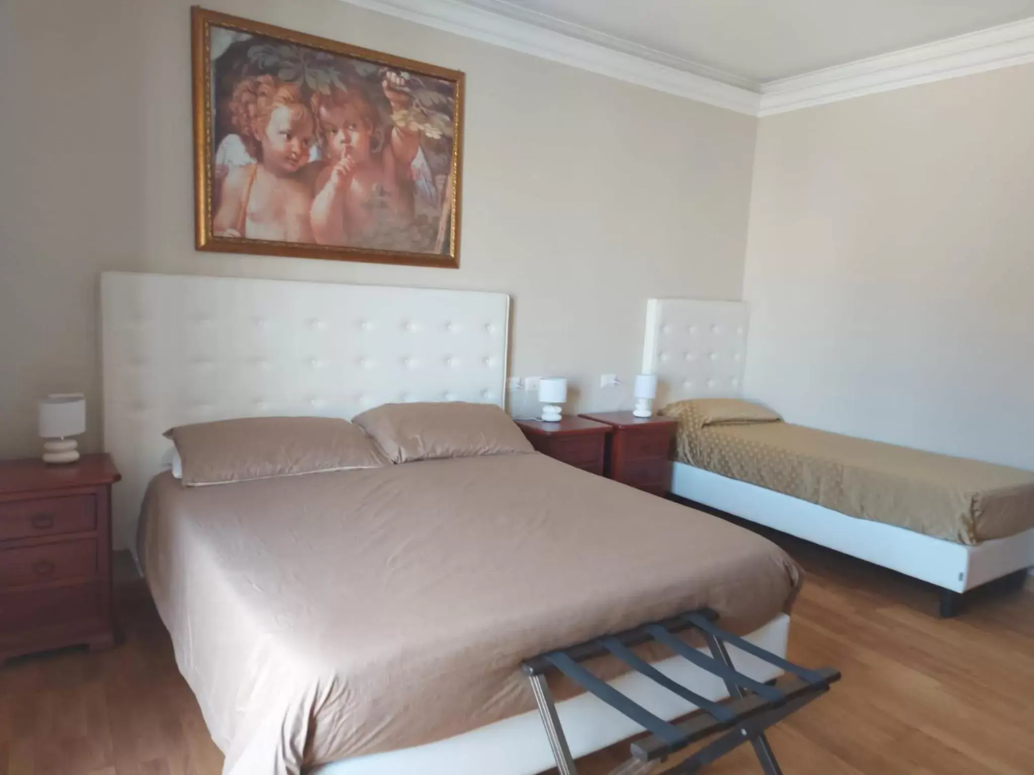 Bedroom, Bed in Hotel Salis