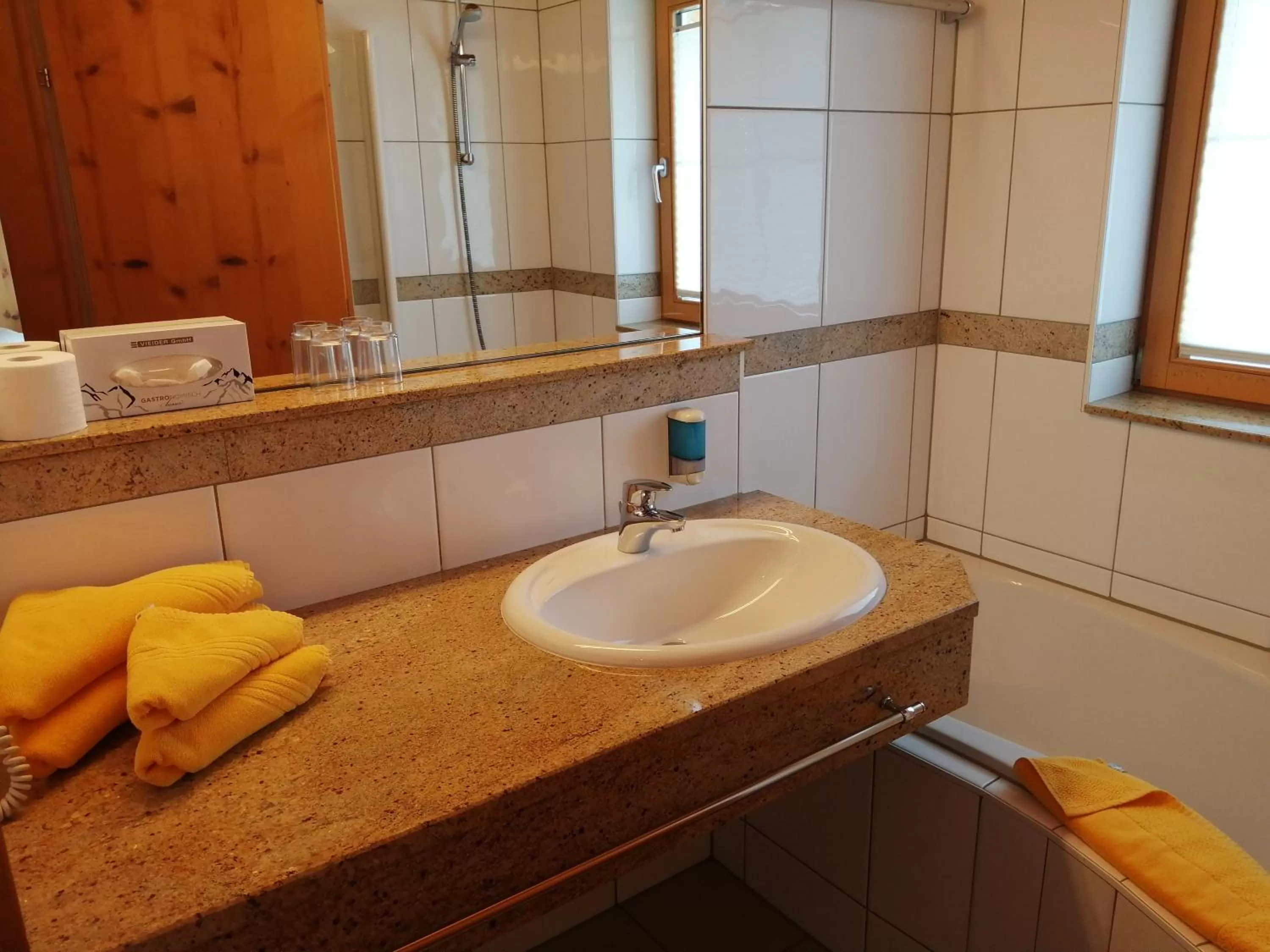 Bathroom in Hotel Enzian