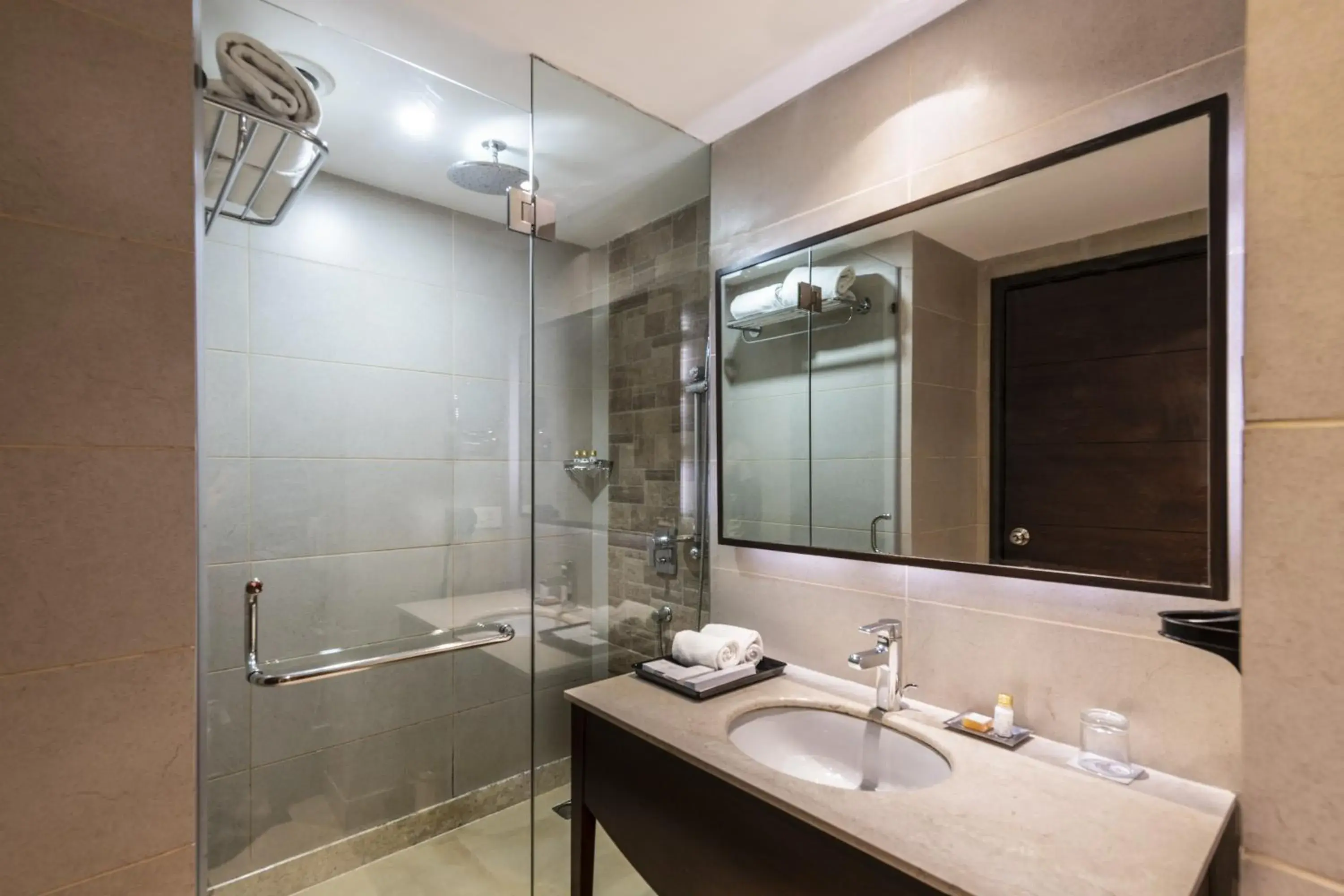 Bathroom in Country Inn & Suites by Radisson, Gurugram Sohna Road