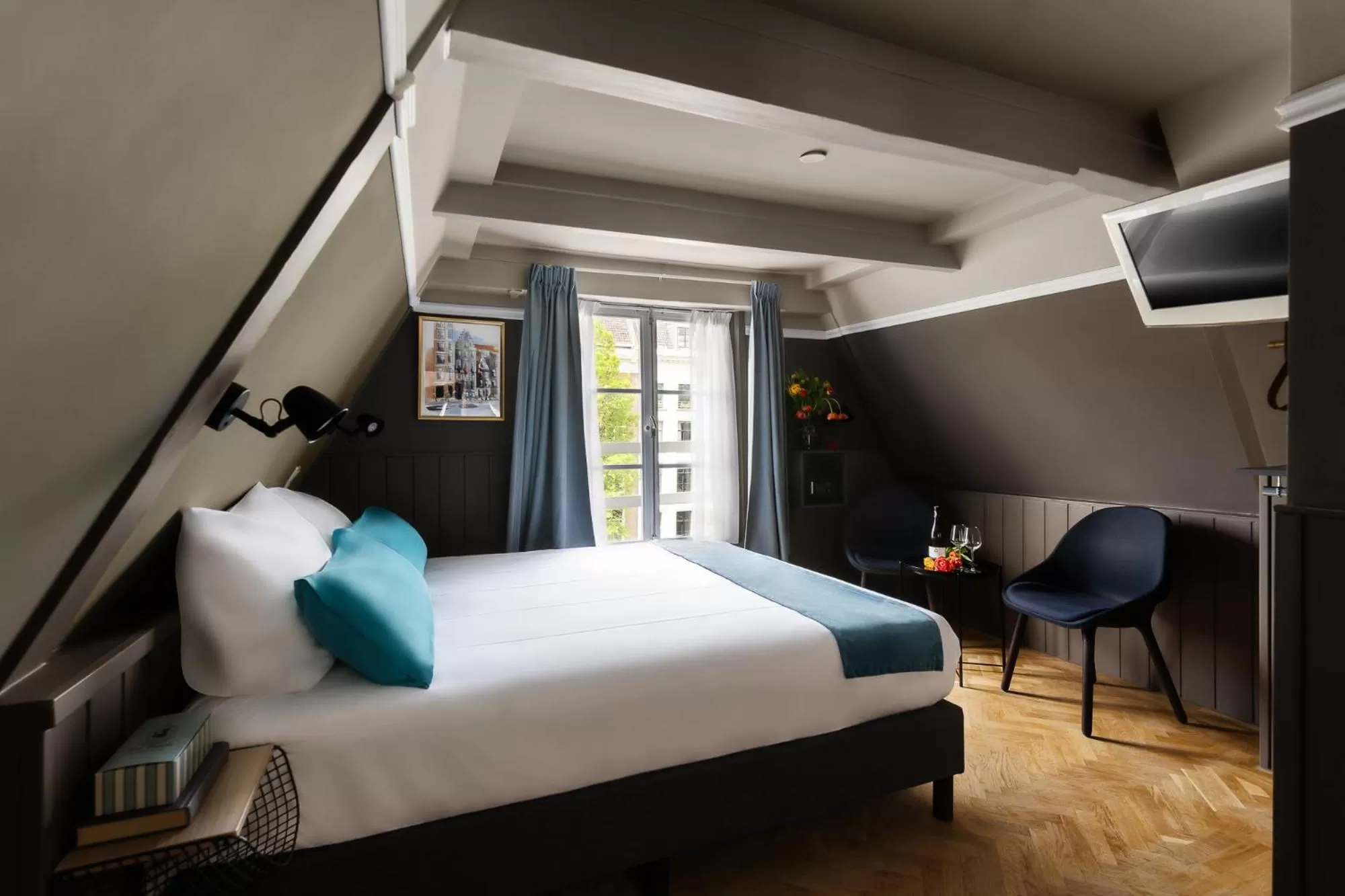 Bed in Stanley Collection Hotel Hegra Amsterdam