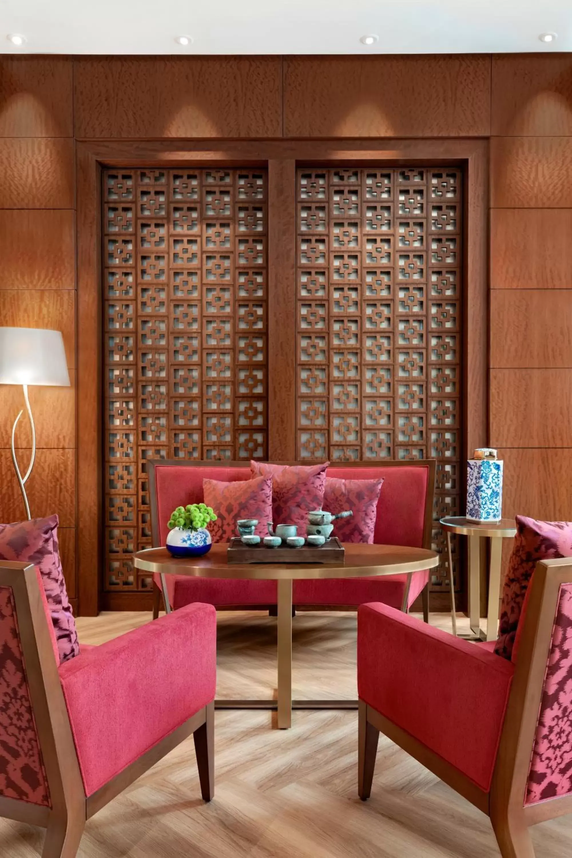 Restaurant/places to eat, Seating Area in Shangri-La Dubai