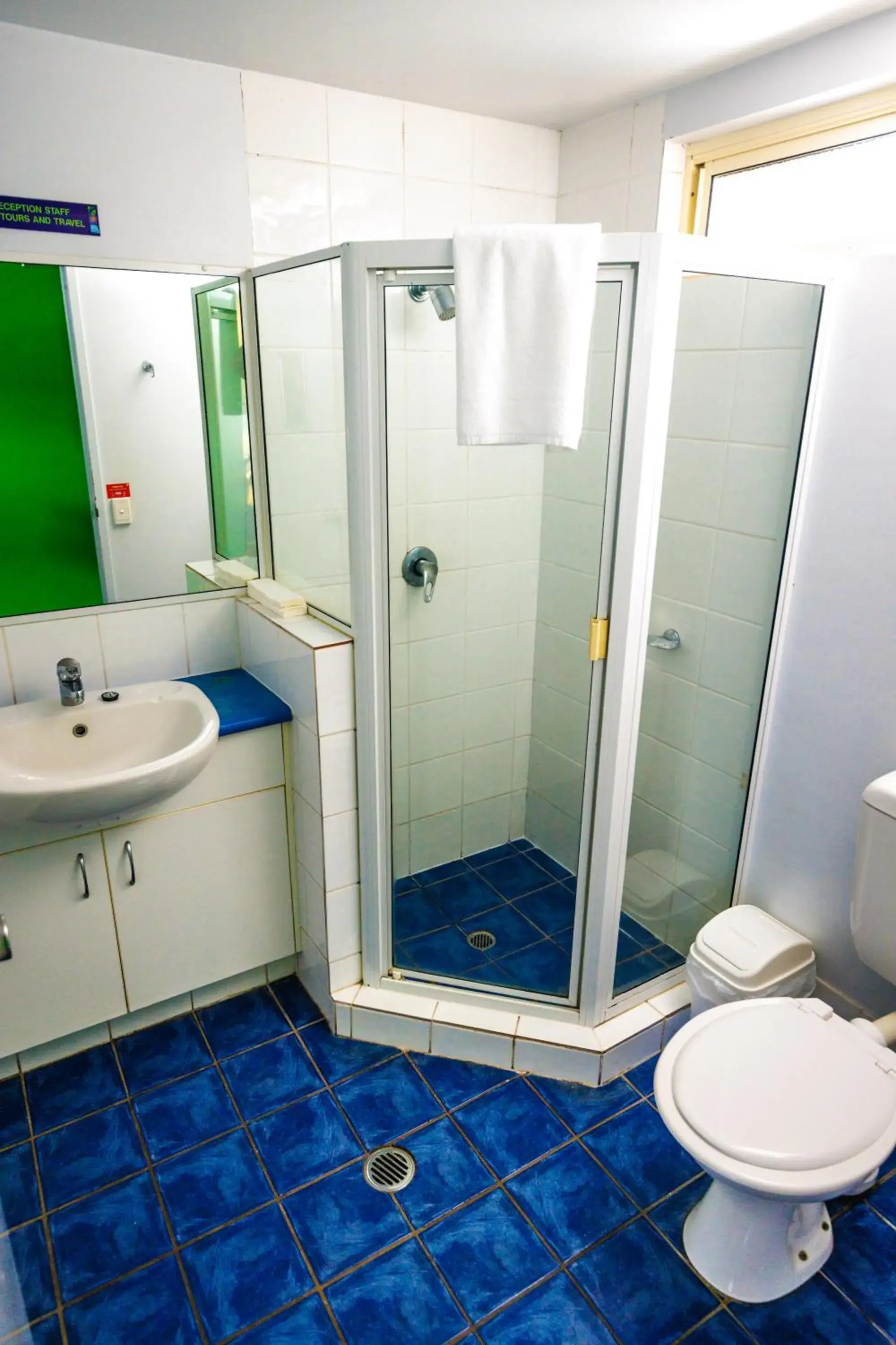 Bathroom in Cairns Central YHA