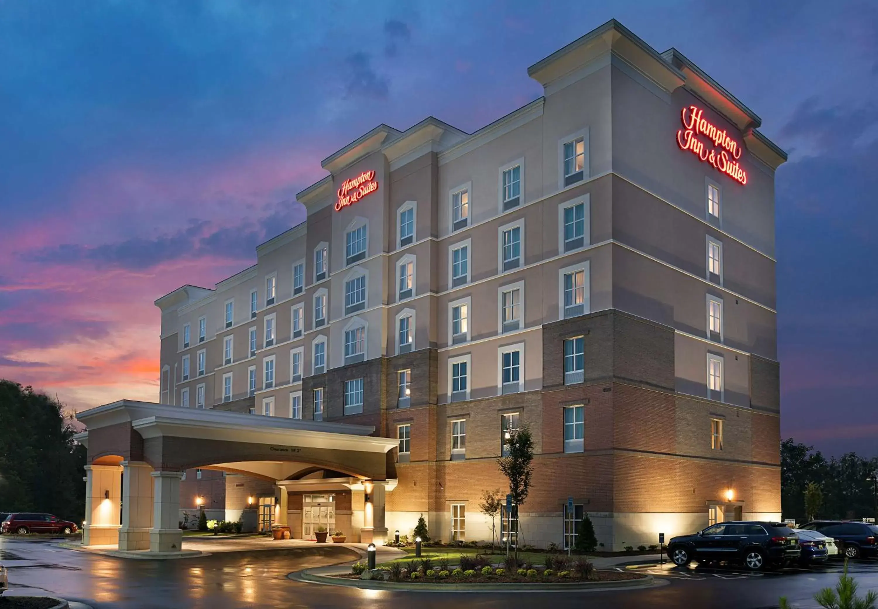 Property building in Hampton Inn and Suites Fort Mill, SC Property building in Hampton Inn and Suites Fort Mill, SC