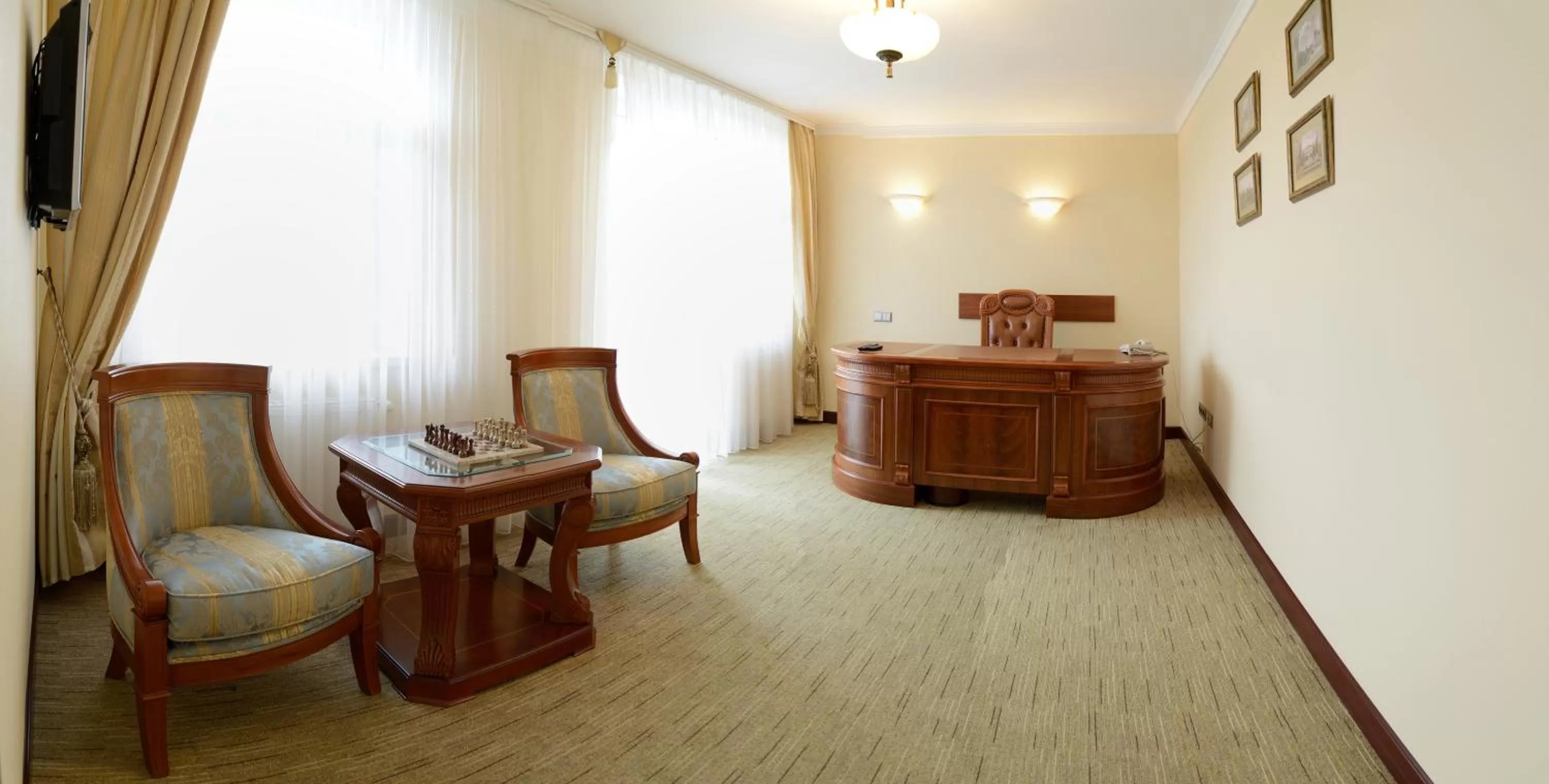 TV and multimedia in Hotel Russia