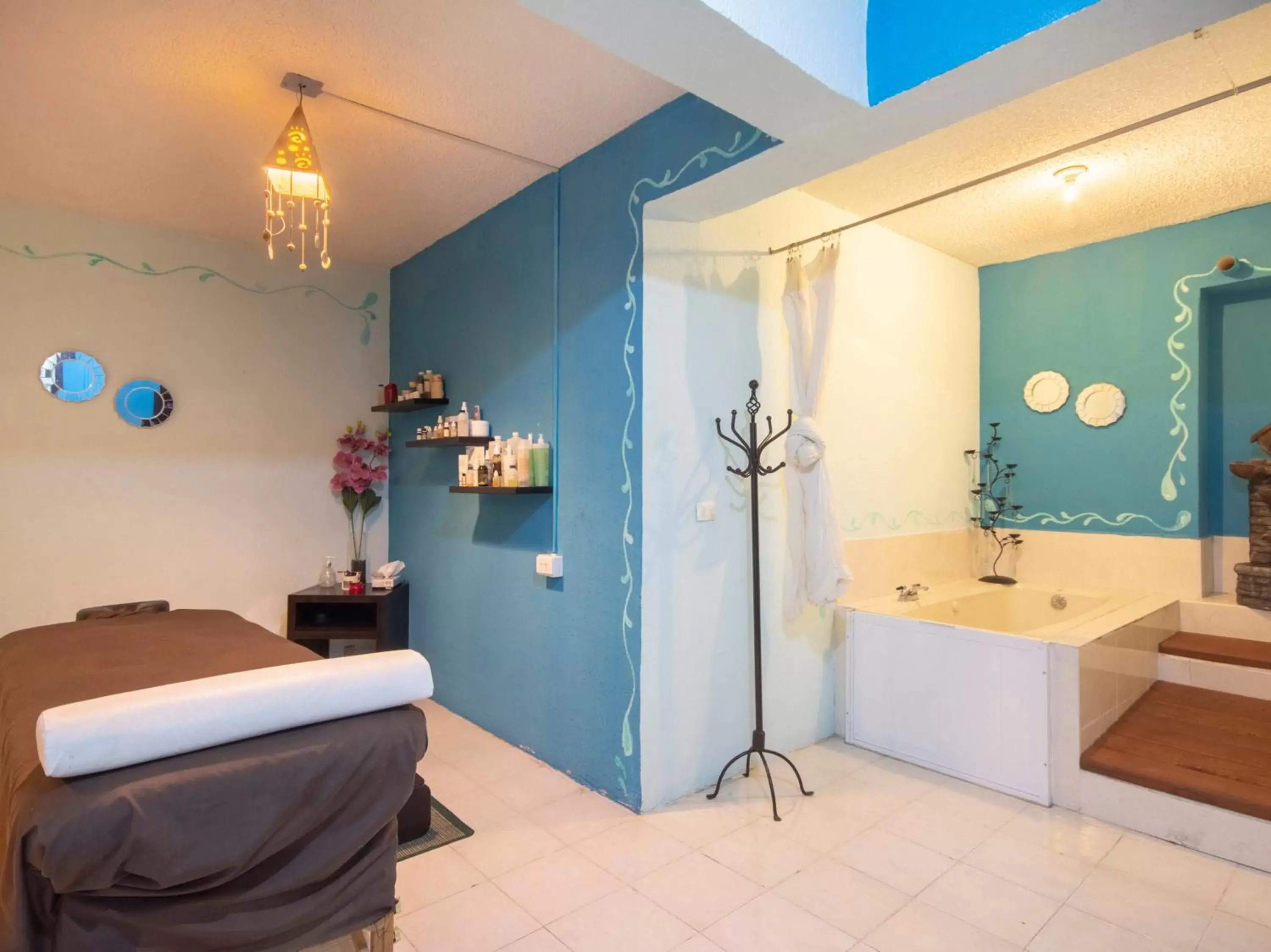 Massage, Bathroom in Hotel Spa Shalam