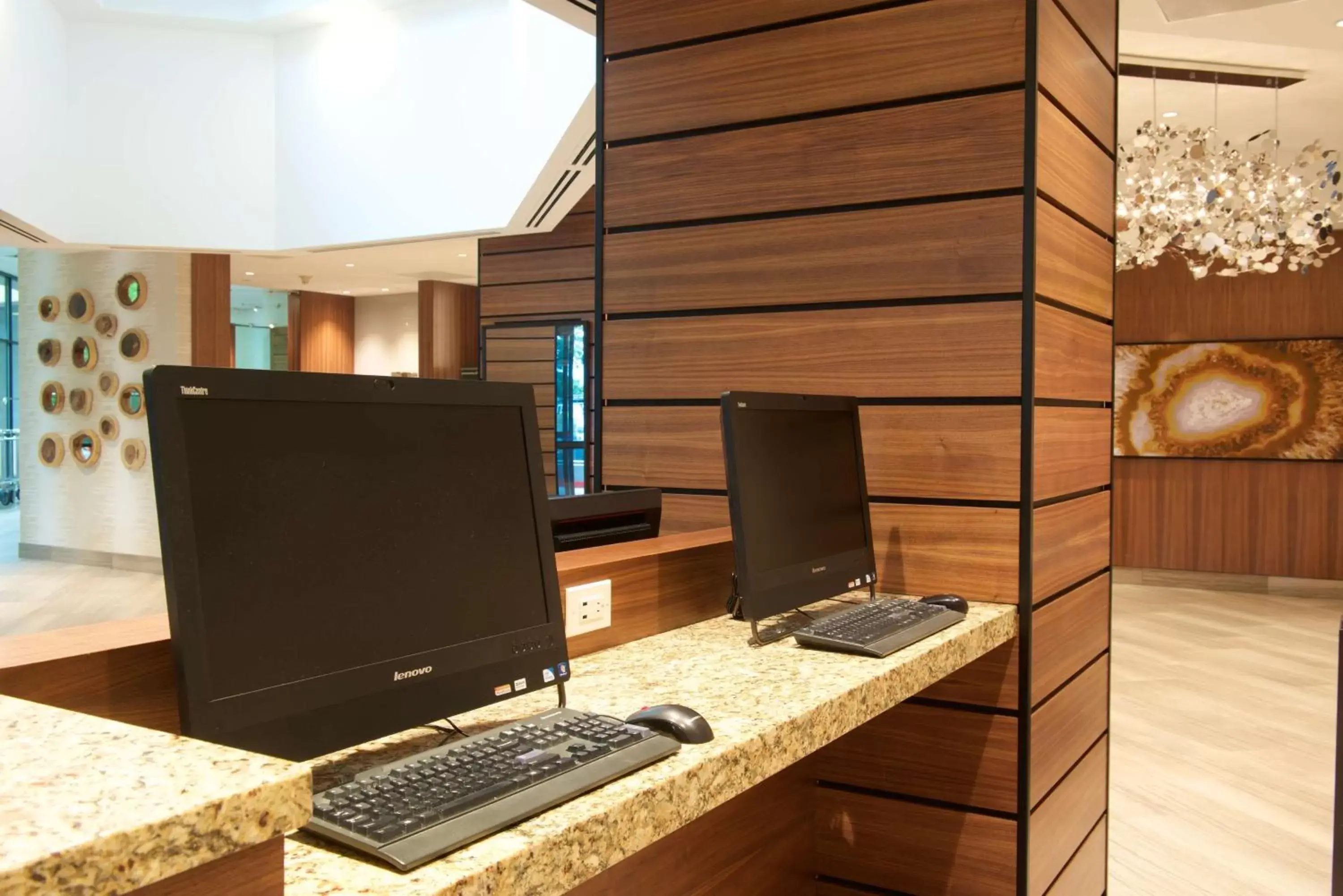 Business facilities, TV/Entertainment Center in Embassy Suites by Hilton Portland Washington Square