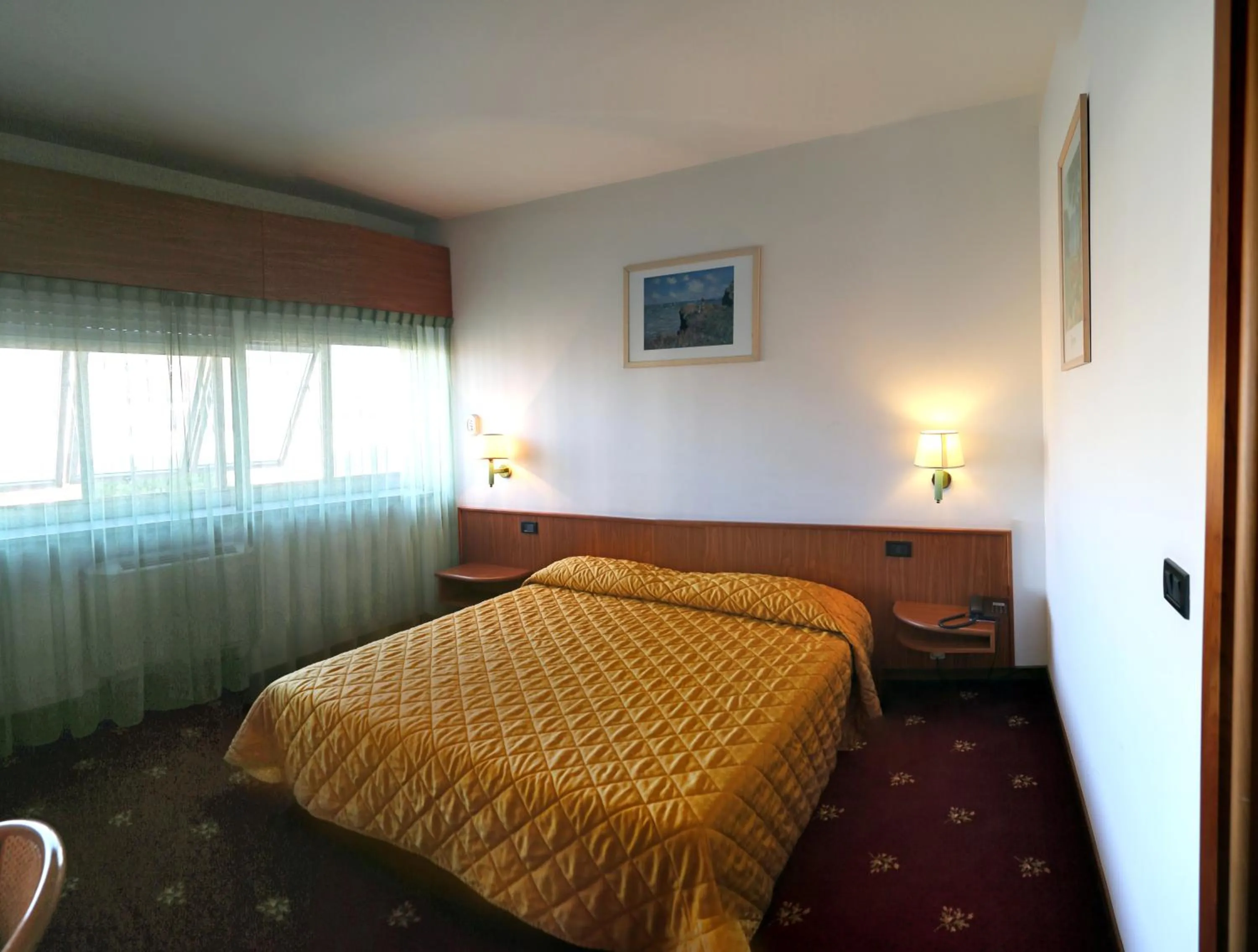 Bed in Hotel Cristallo