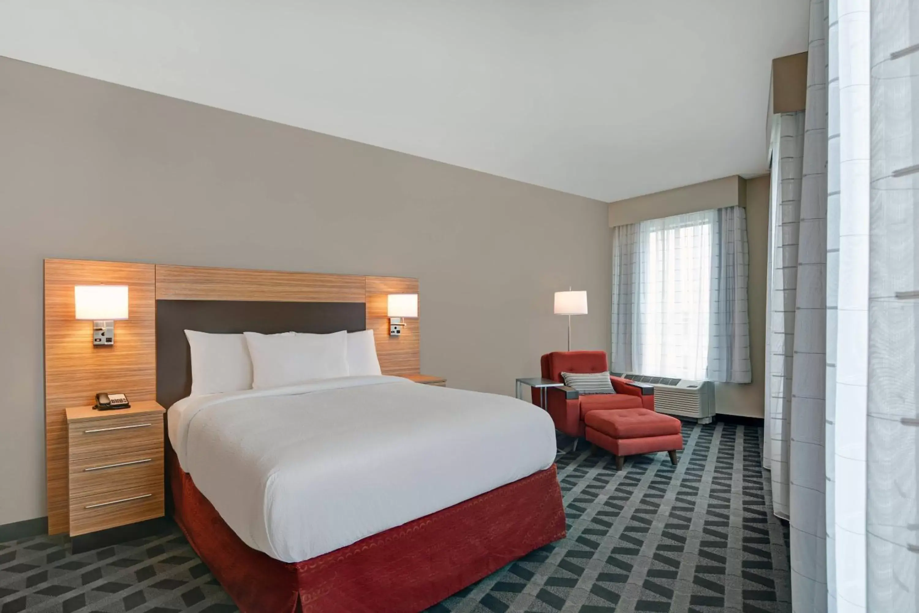 Bedroom, Bed in TownePlace Suites by Marriott Indianapolis Downtown