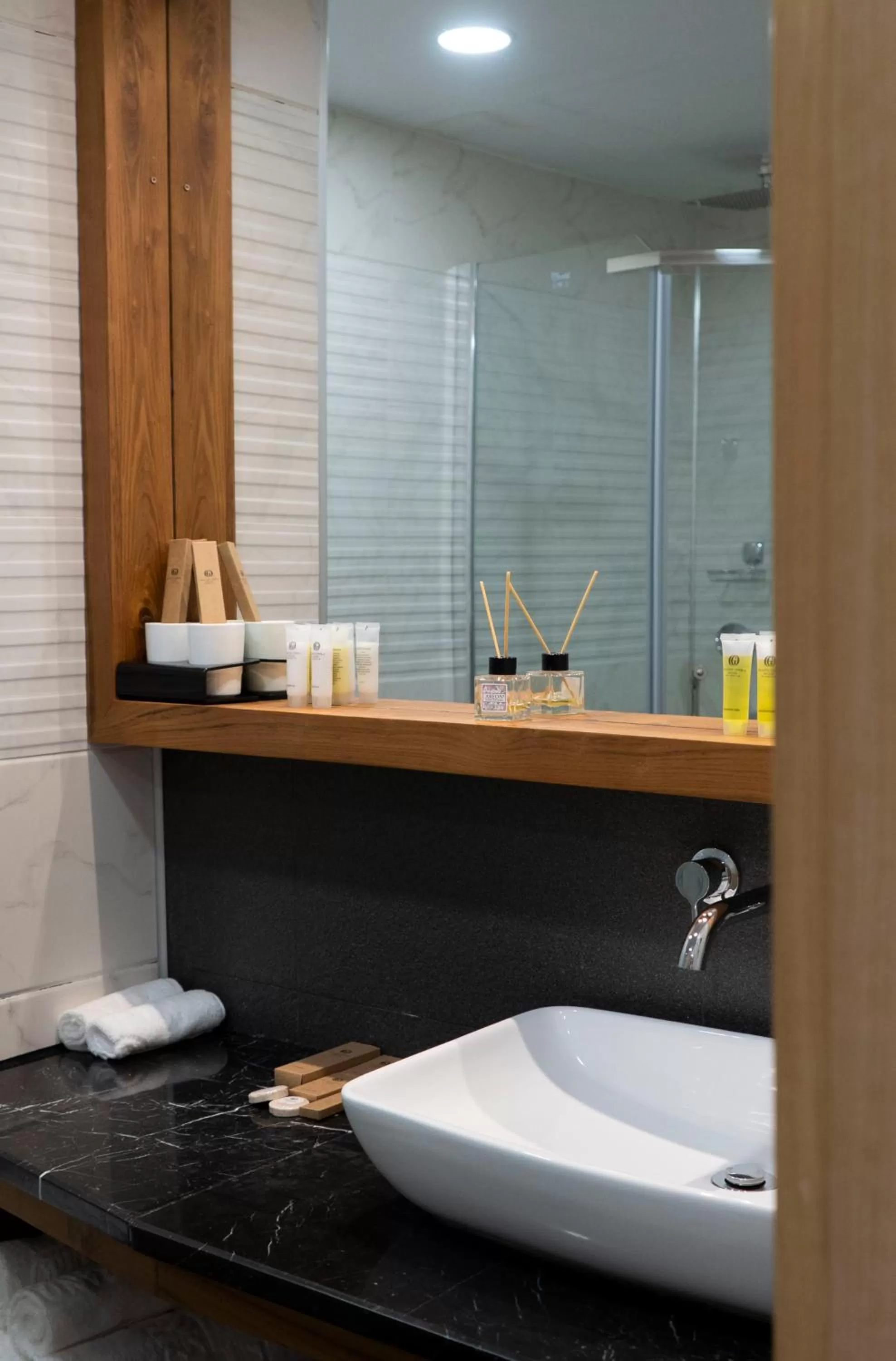 Bathroom in Grand Opera Hotel