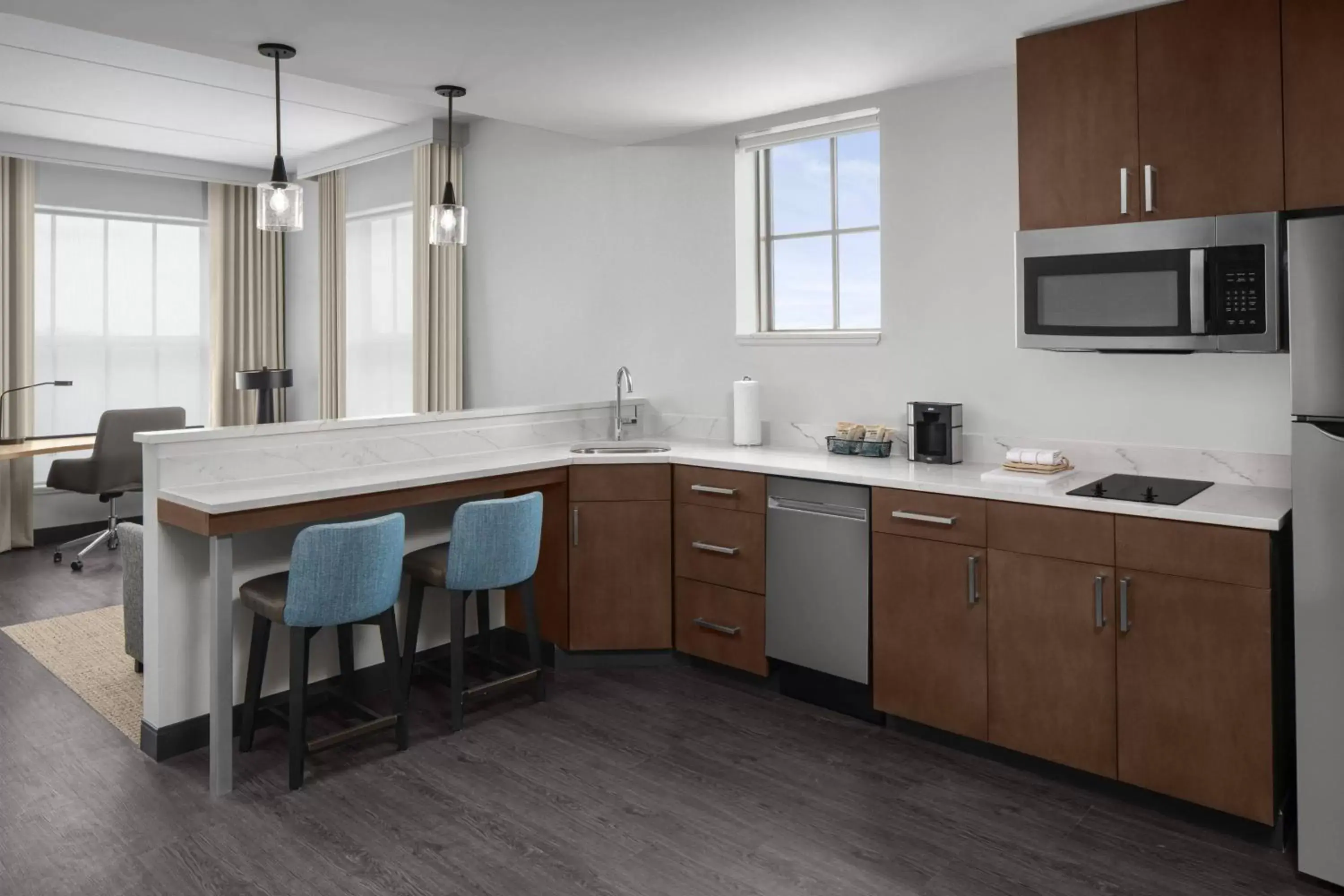 Kitchen or kitchenette, Kitchen/Kitchenette in Residence Inn By Marriott Jacksonville-Mayo Clinic Area