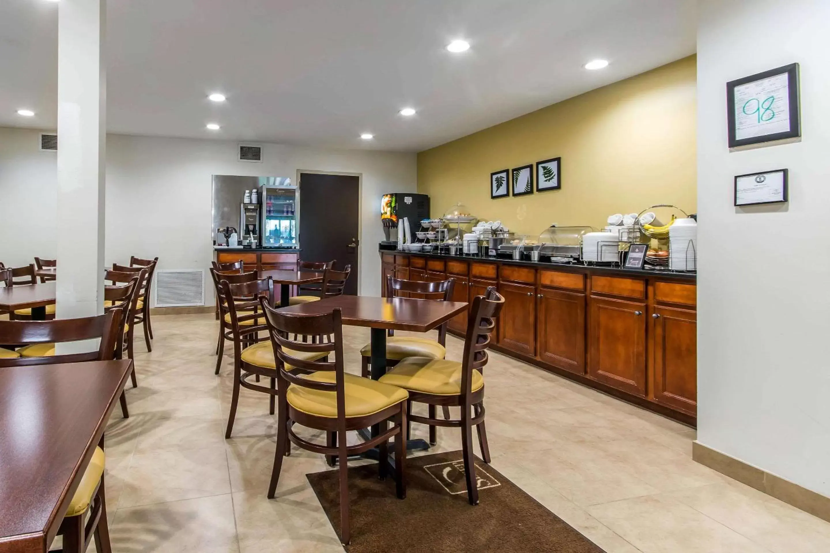 Restaurant/places to eat in Sleep Inn Restaurant/places to eat in Sleep Inn