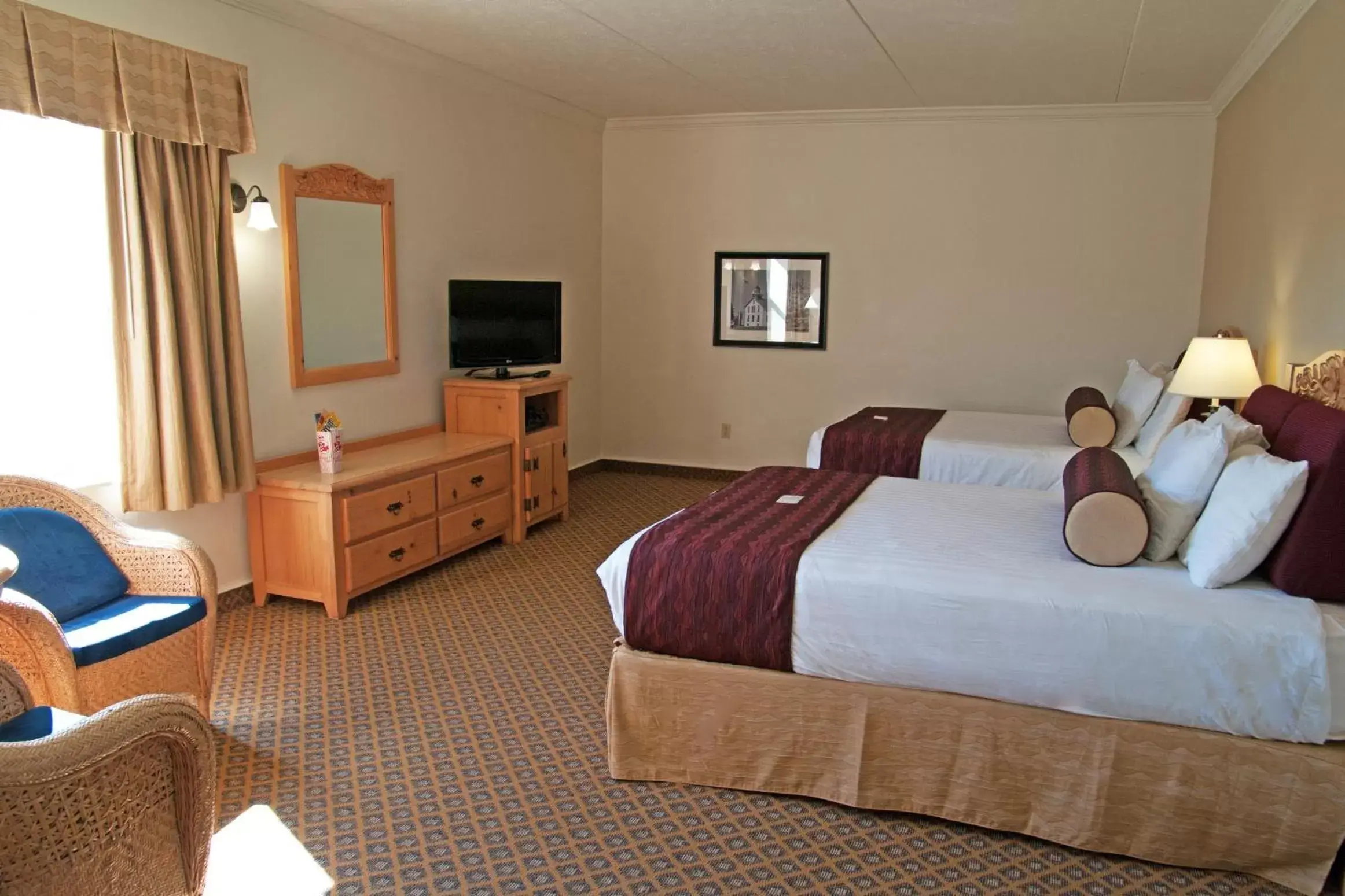 Photo of the whole room in Cherry Tree Inn & Suites