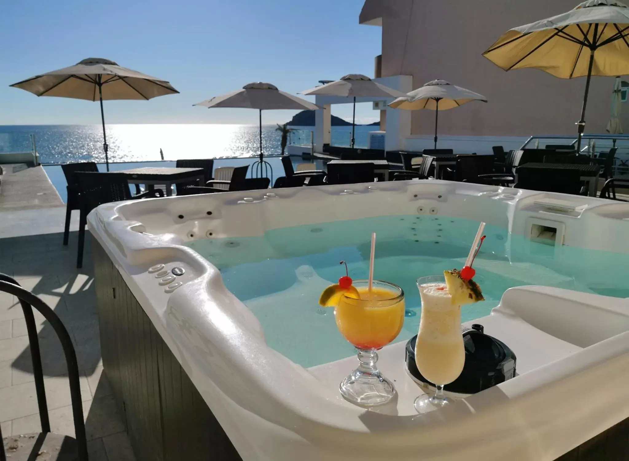 Swimming pool in Coral Island Beach View Hotel