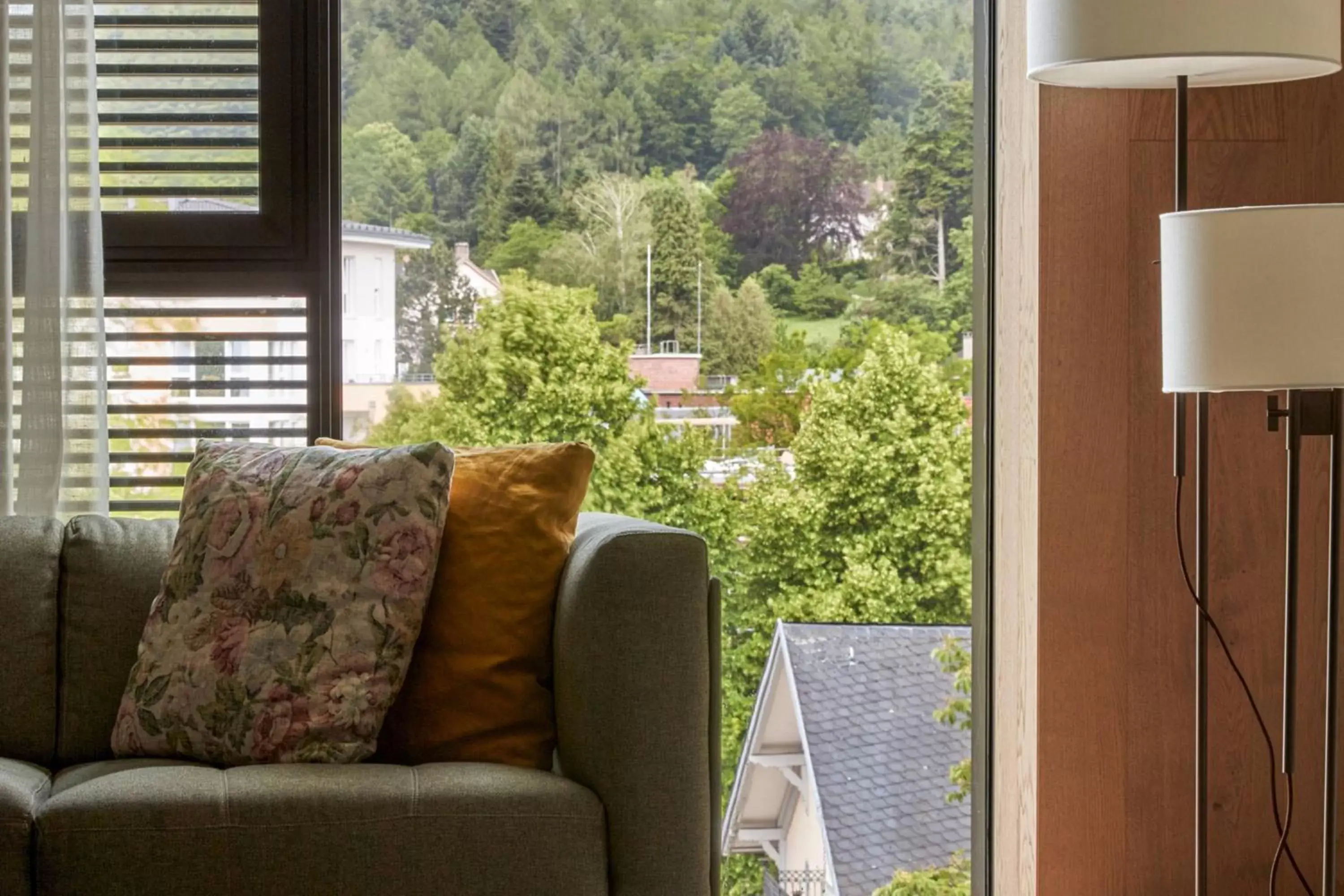 Photo of the whole room, Seating Area in Roomers Baden-Baden, Autograph Collection