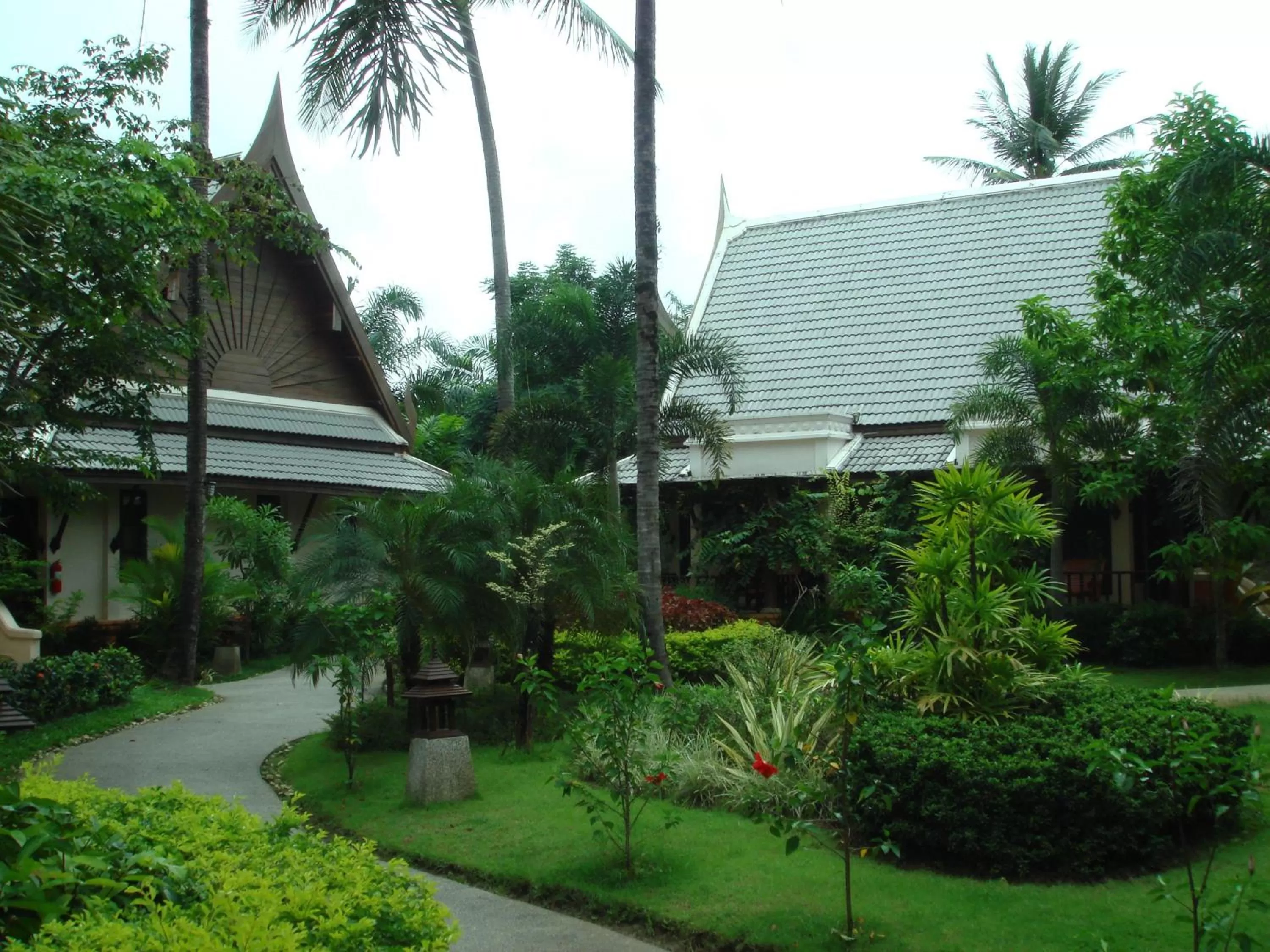 Garden in Mukdara Beach Villa & Spa Resort