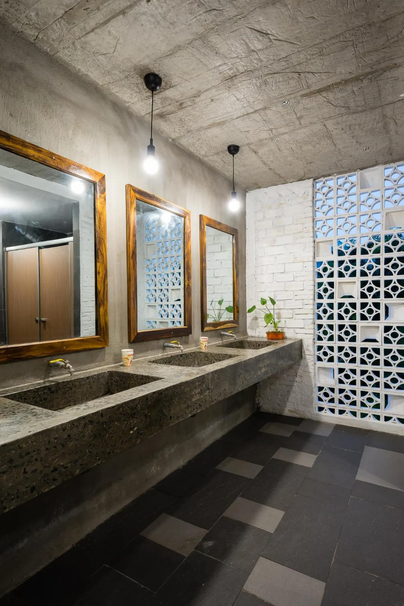 Bathroom in Ccasa Hostel