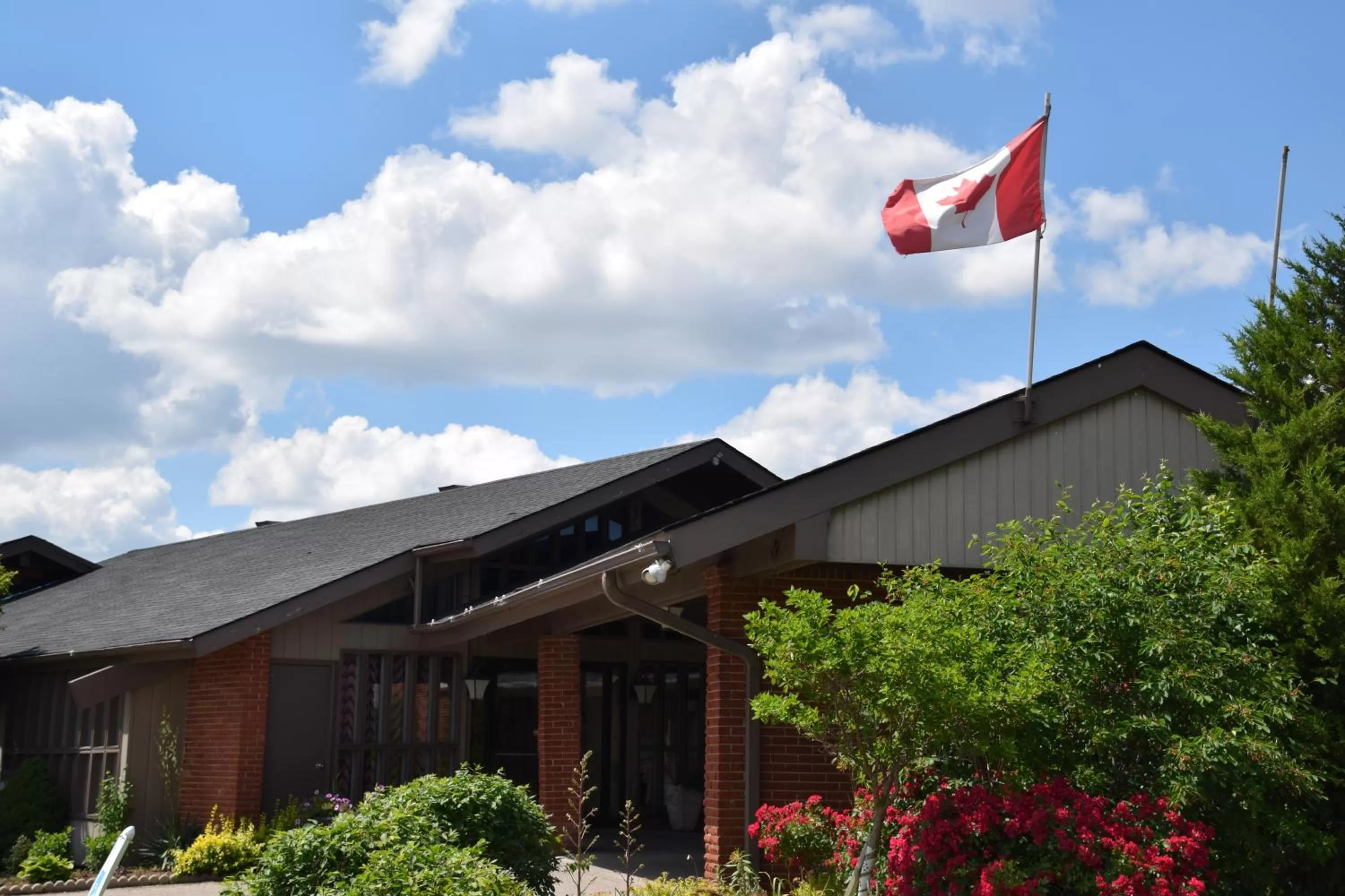 Facade/entrance in Rodeway Inn Festival
