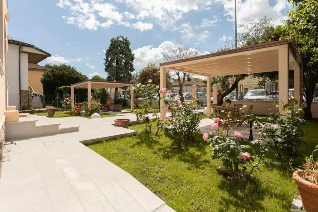 Garden in Villa Rosa Antica