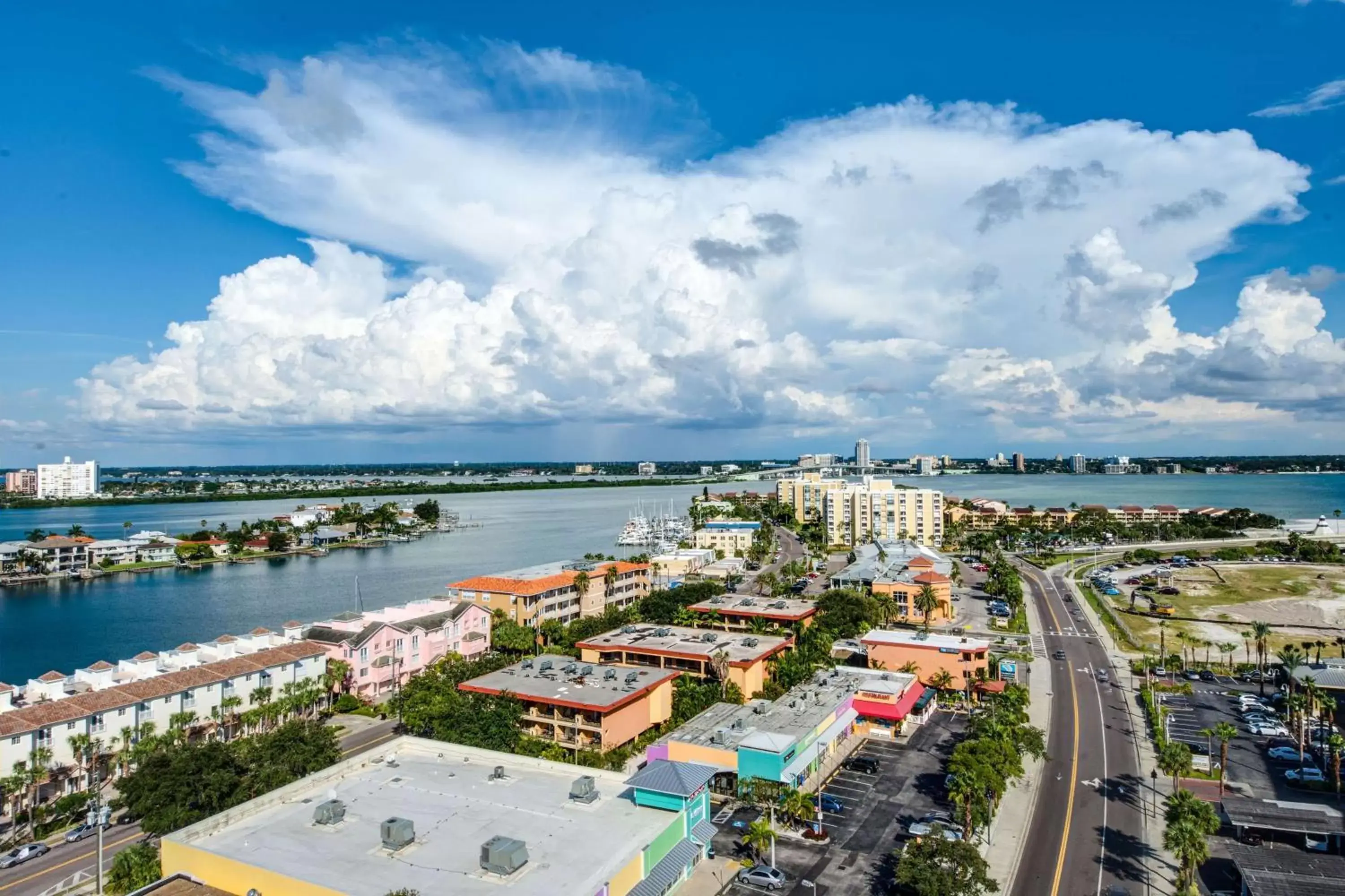 Property building, Bird's-eye View in Hampton Inn and Suites Clearwater Beach