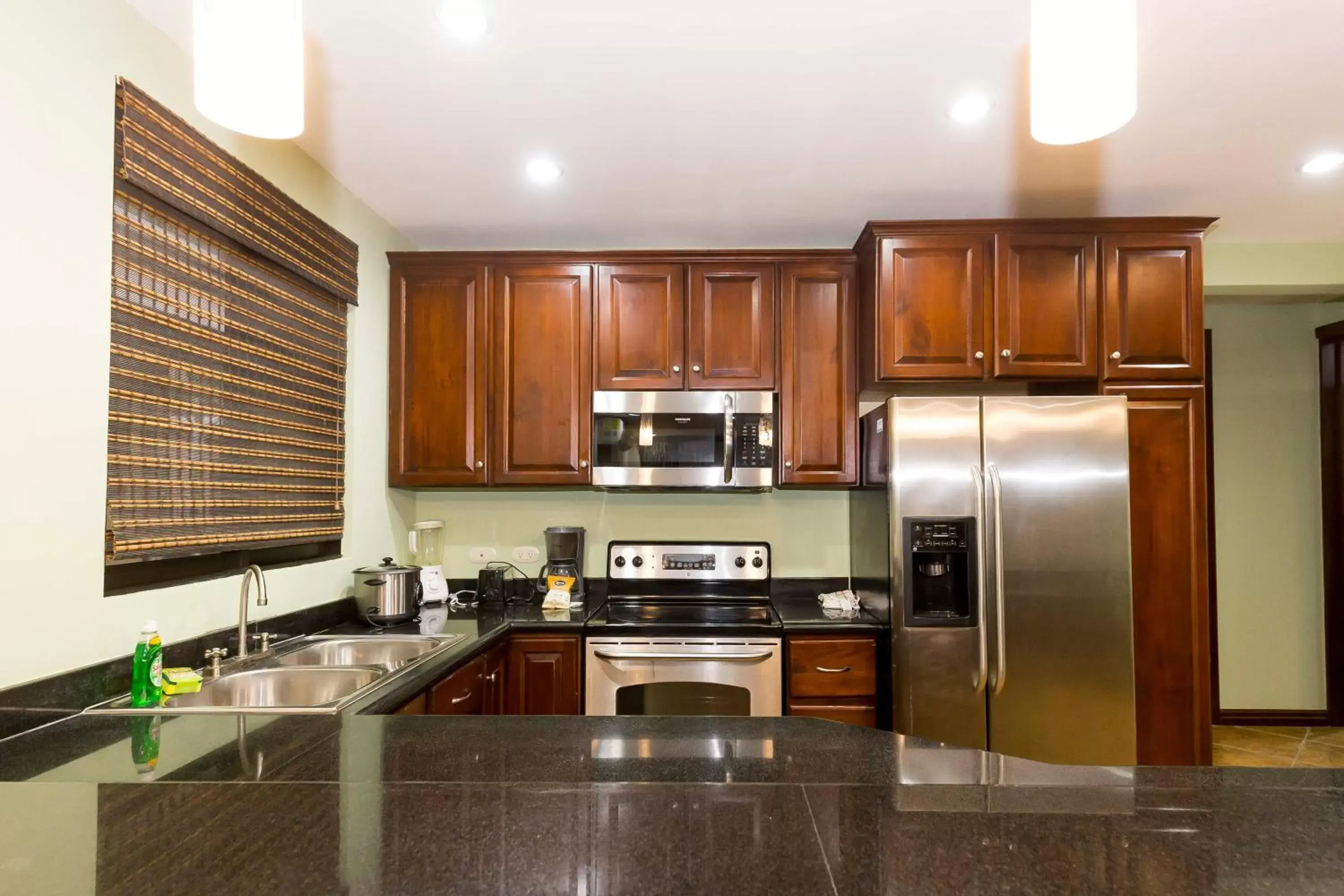 Kitchen or kitchenette, Kitchen/Kitchenette in Monte Carlo Luxury Condominiums