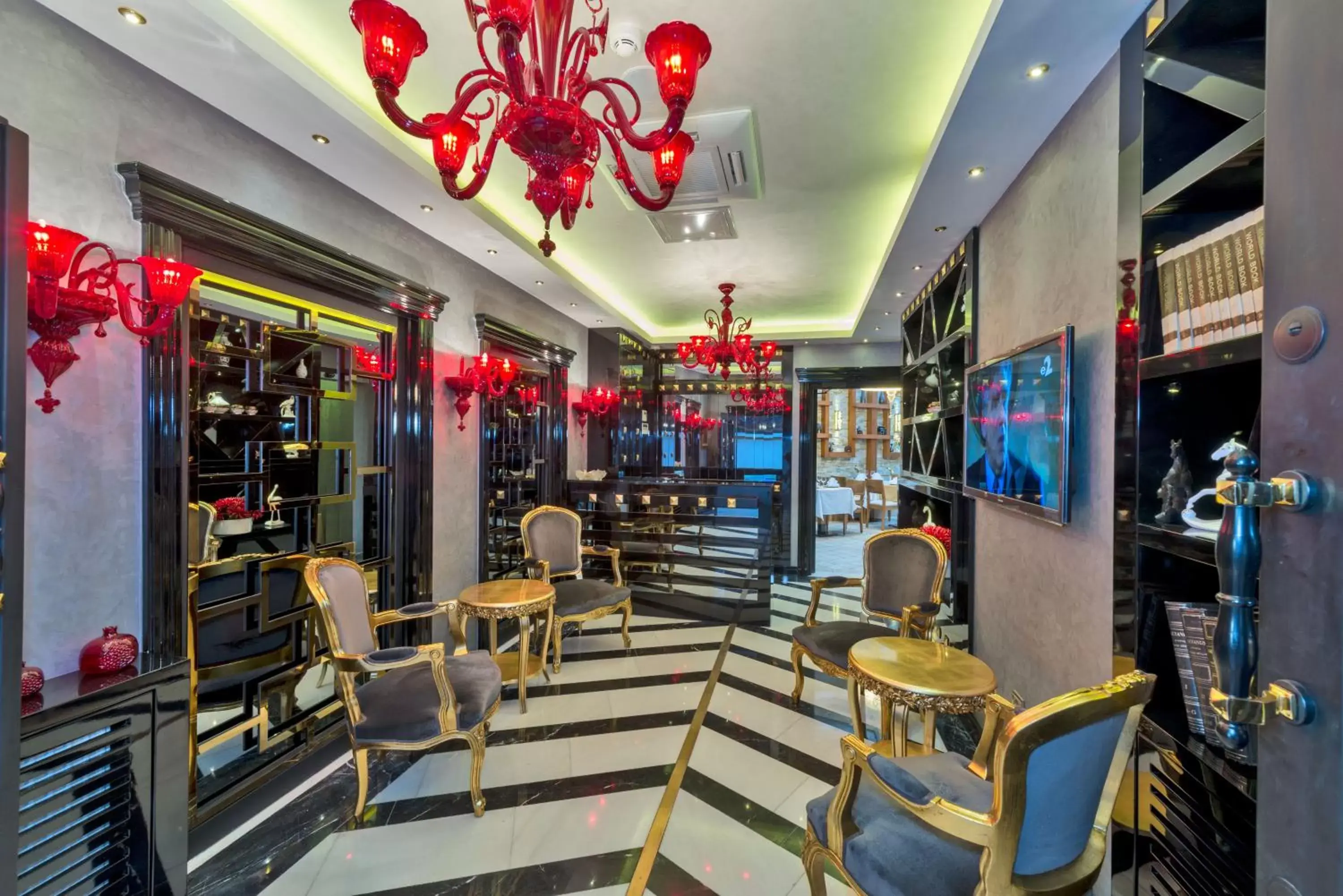 Lobby or reception, Restaurant/Places to Eat in The Million Stone Hotel - Special Category
