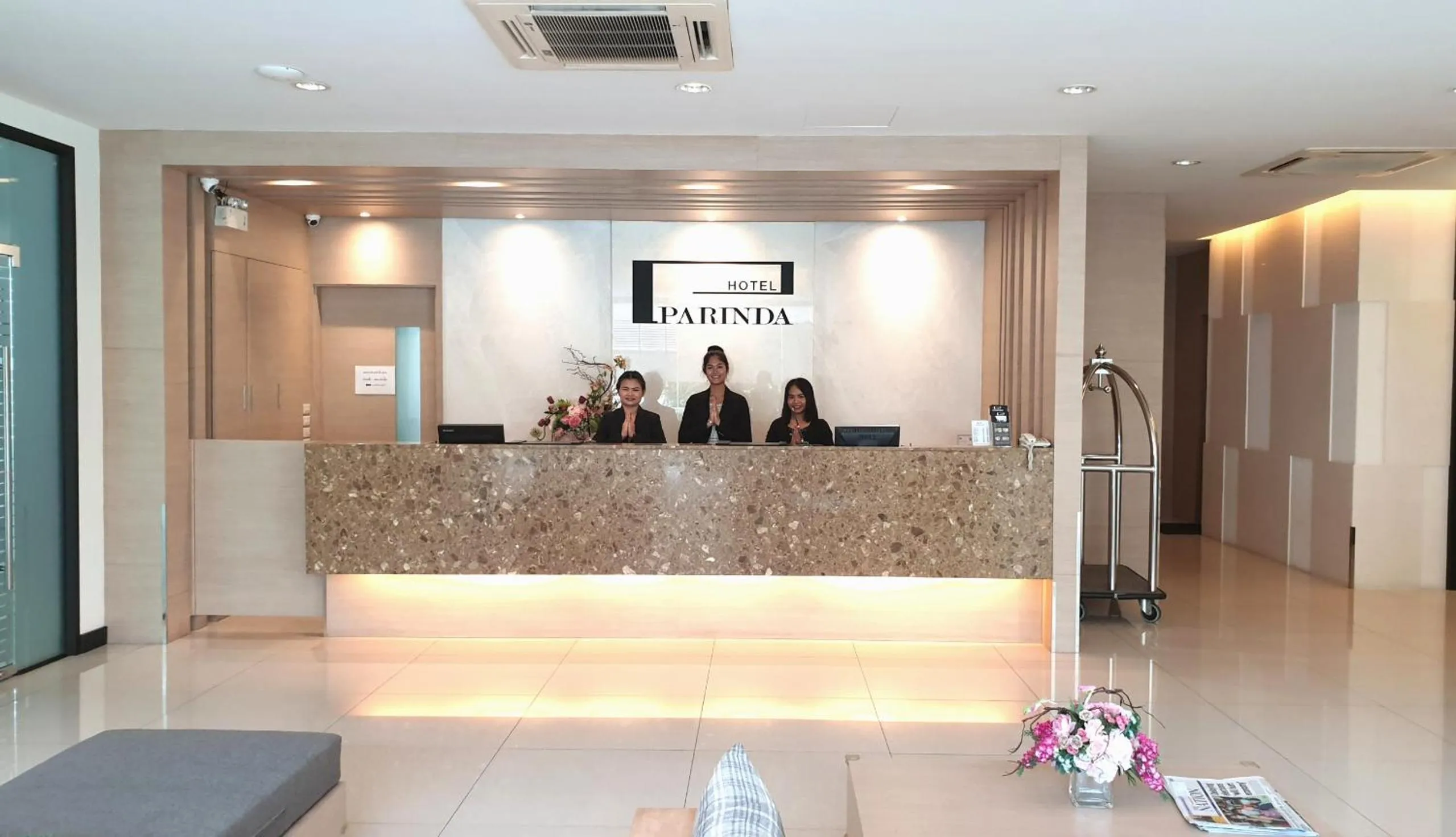 Lobby or reception in Parinda Hotel