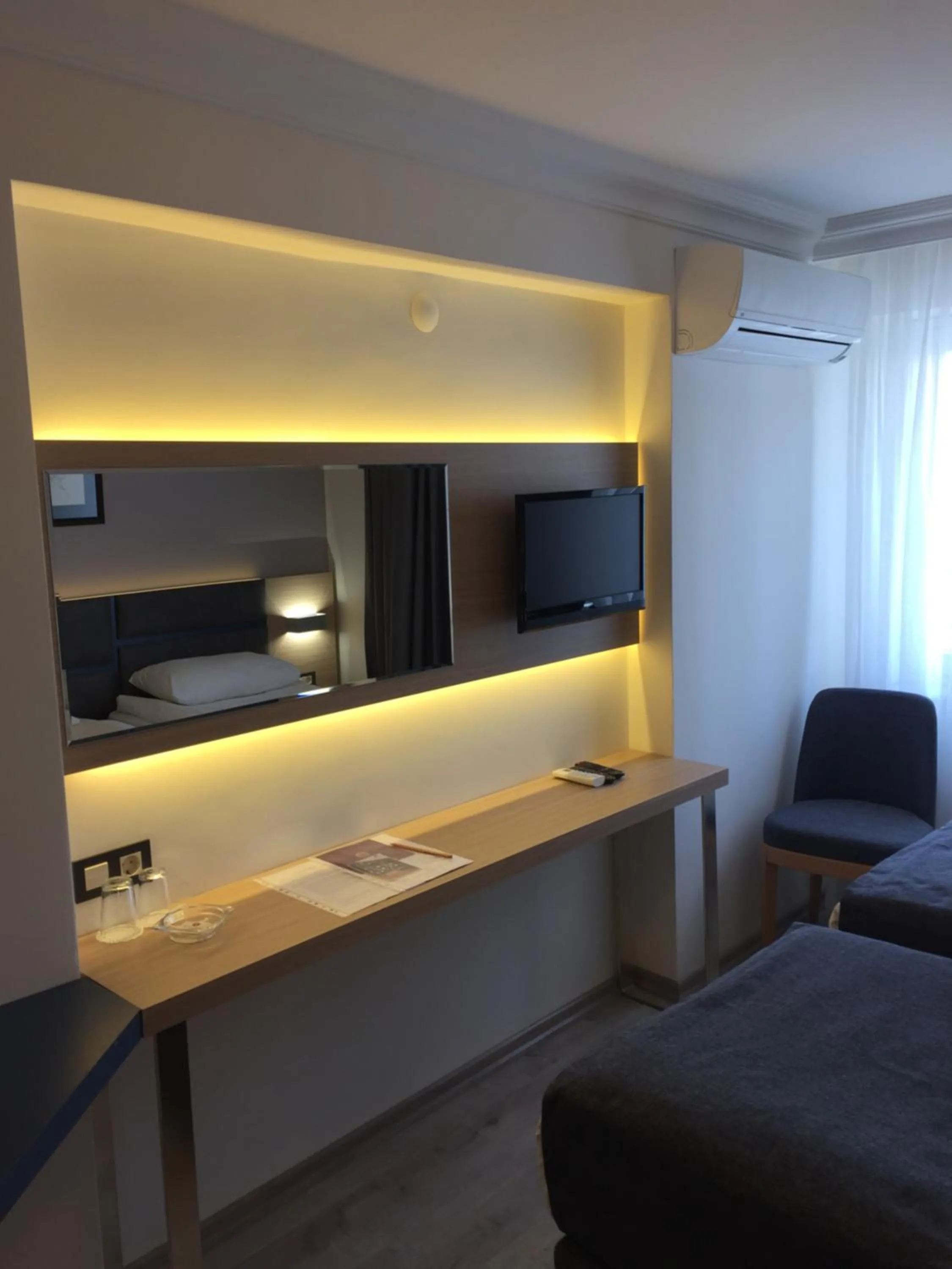 TV and multimedia in Helen Hotel