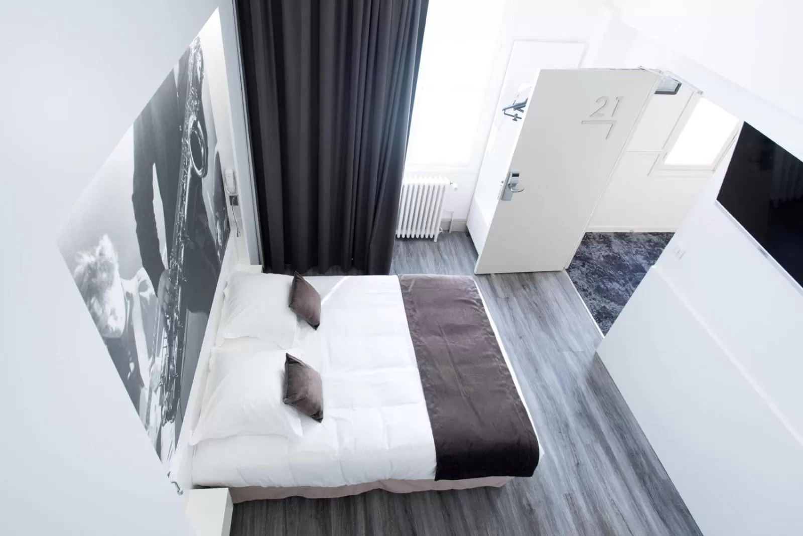 Photo of the whole room, Bed in Hôtel François 1er