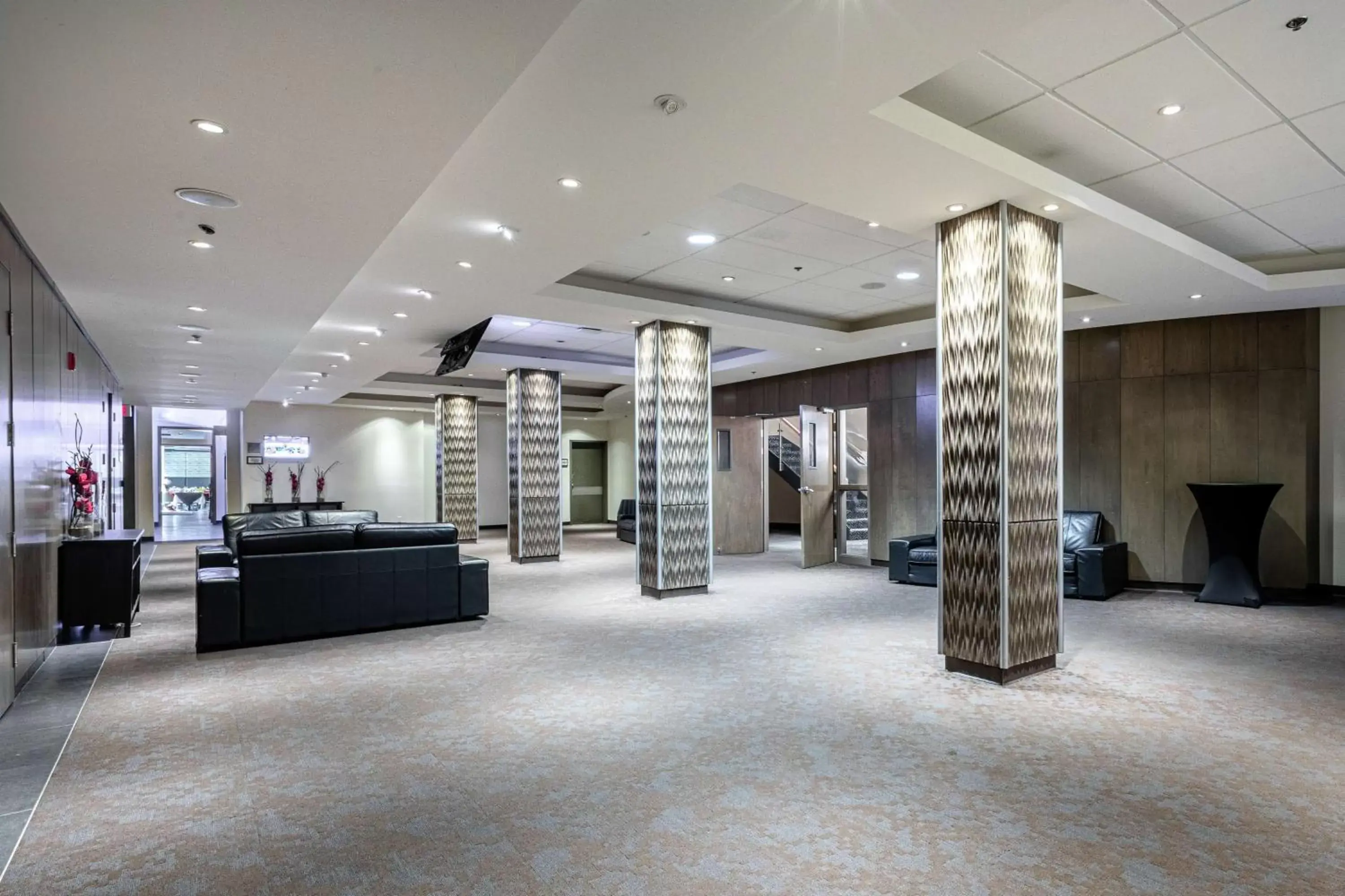 Meeting/conference room, Lobby/Reception in DoubleTree by Hilton Quebec Resort