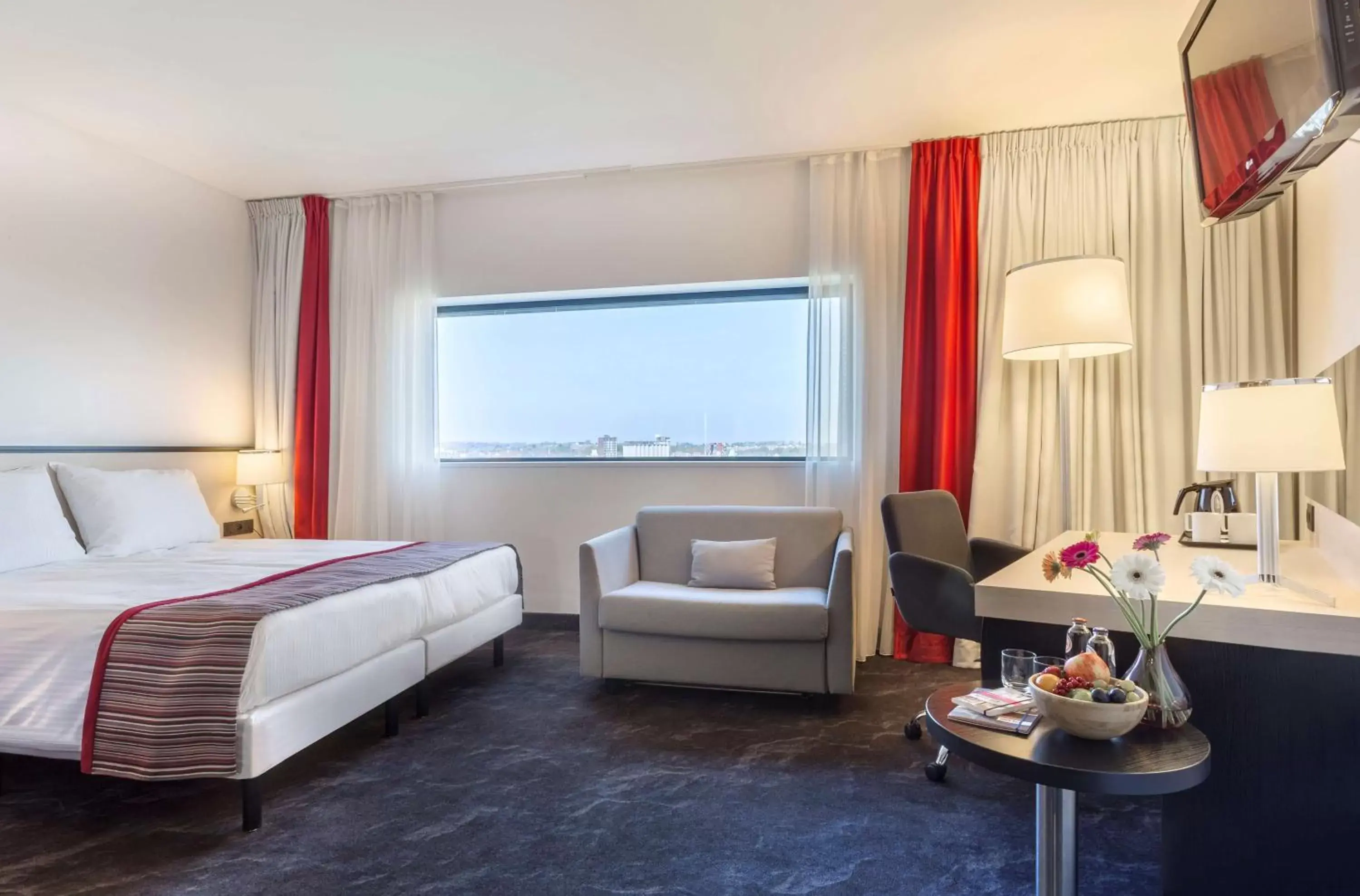 Photo of the whole room in Park Inn by Radisson Leuven